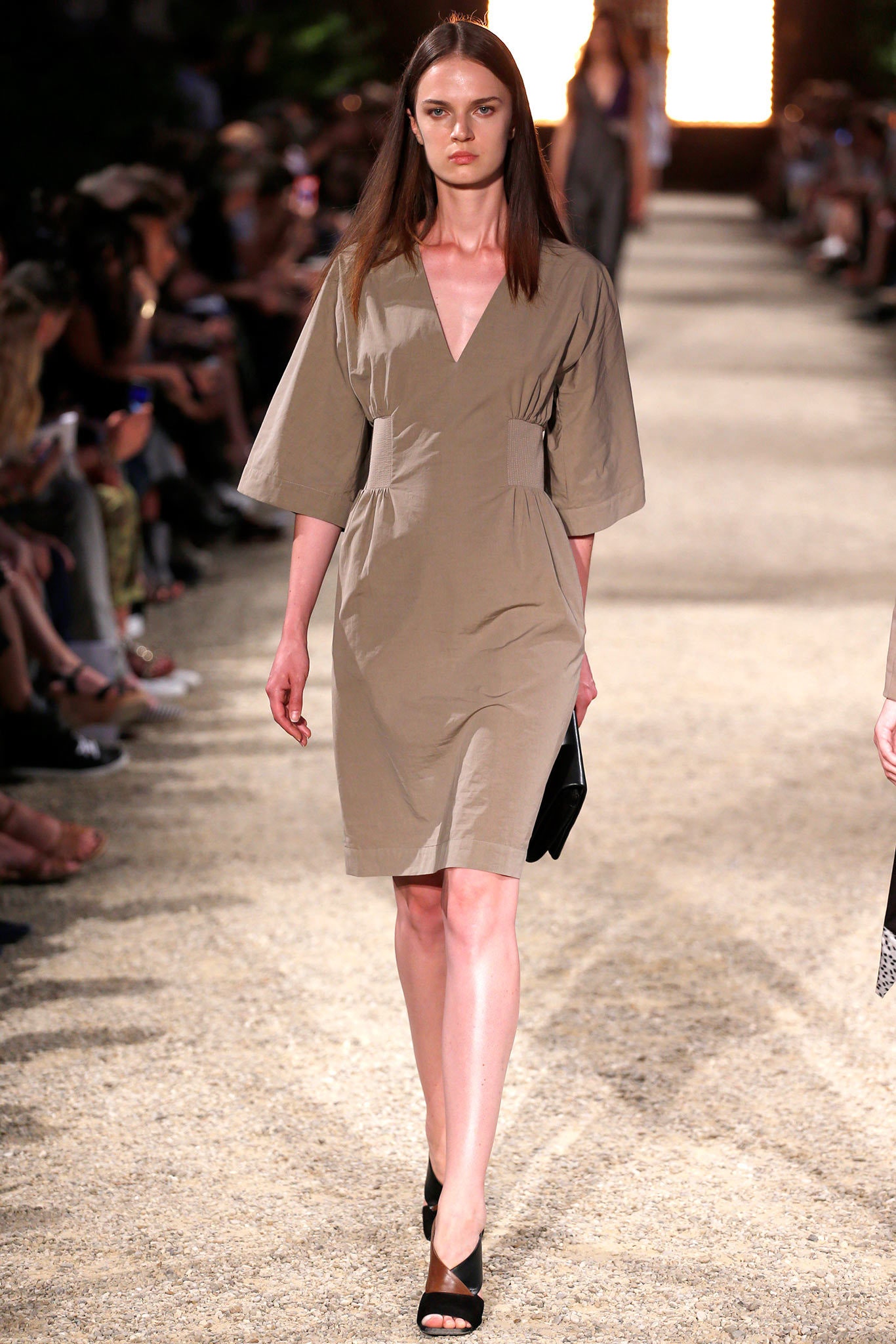 Damir Doma Resort 14 Look 39