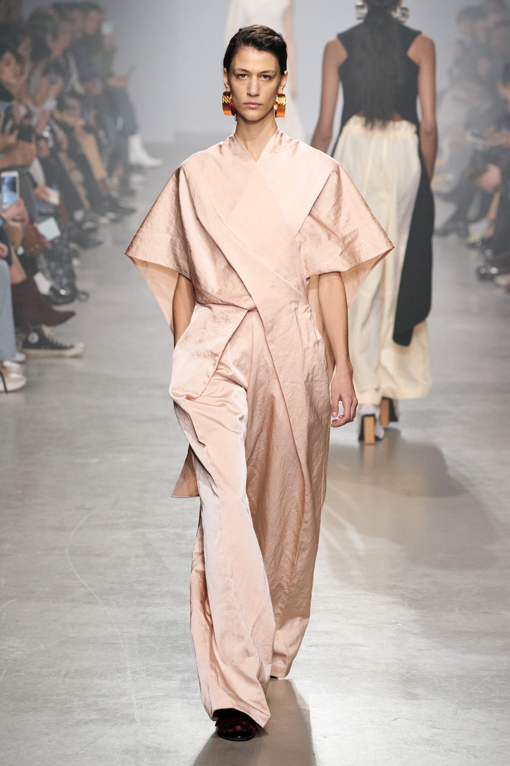 Christian Wijnants F/W 20 Look 15