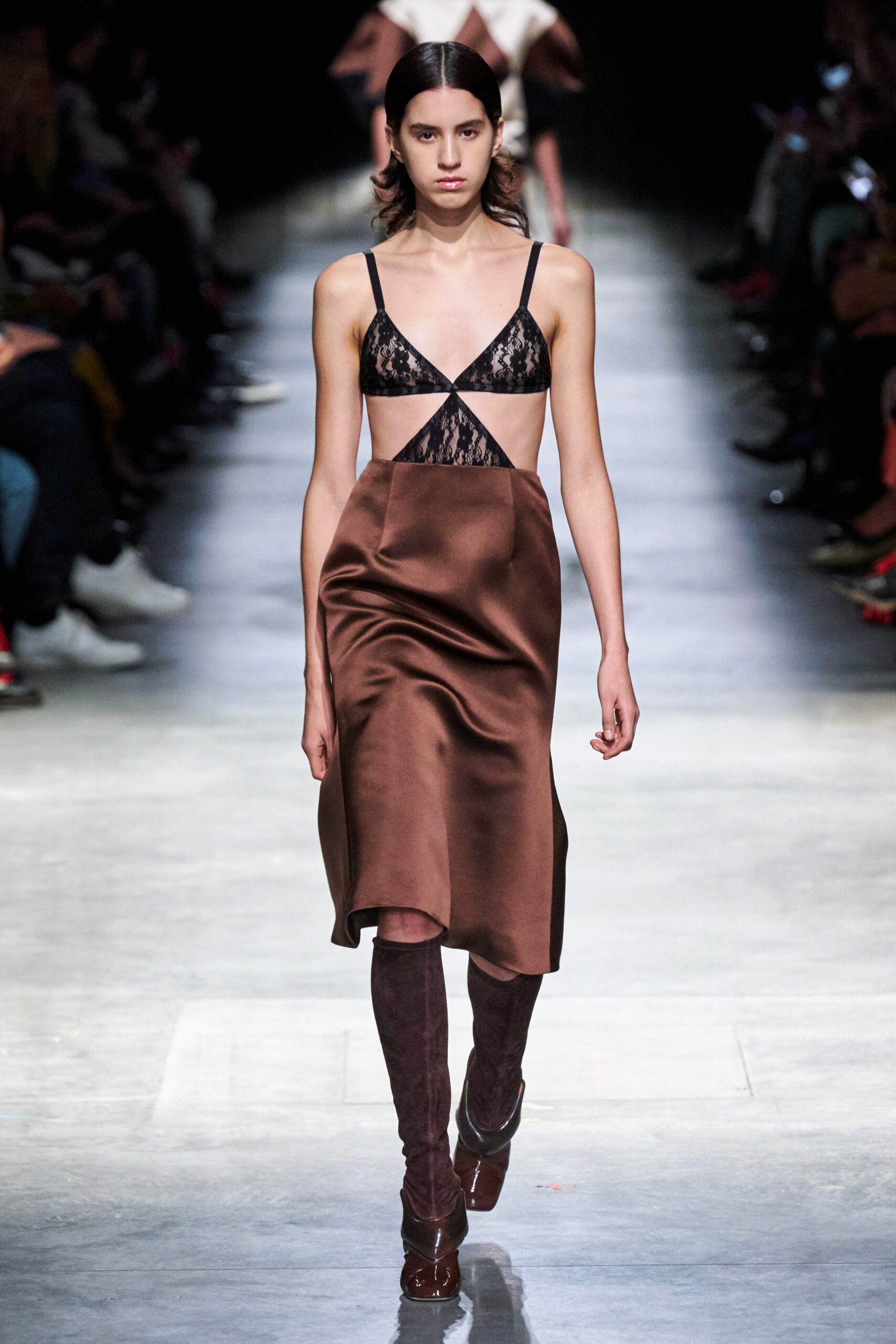 Christopher Kane F/W 20 Look 26