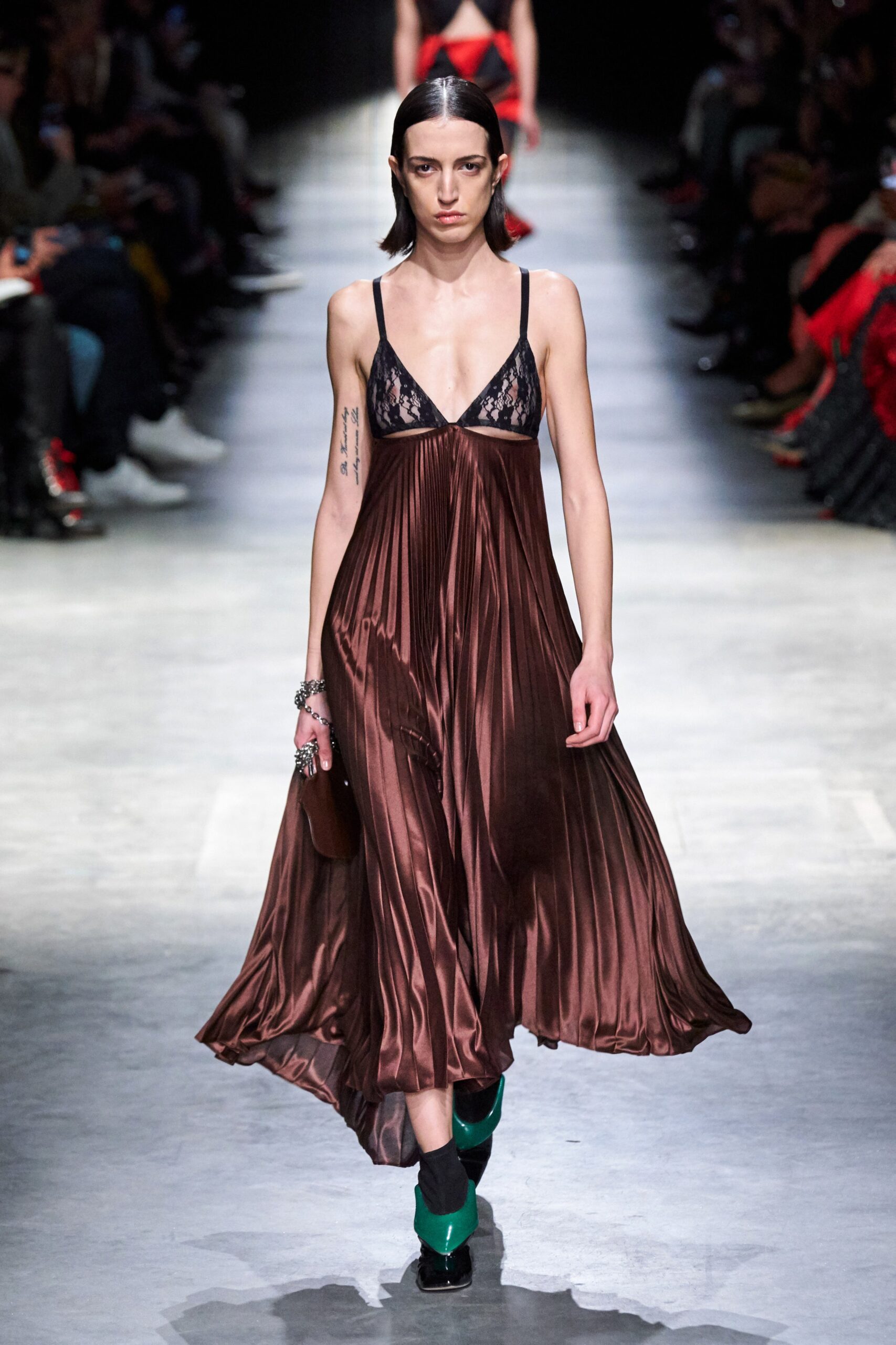 Christopher Kane F/W 20 Look 50
