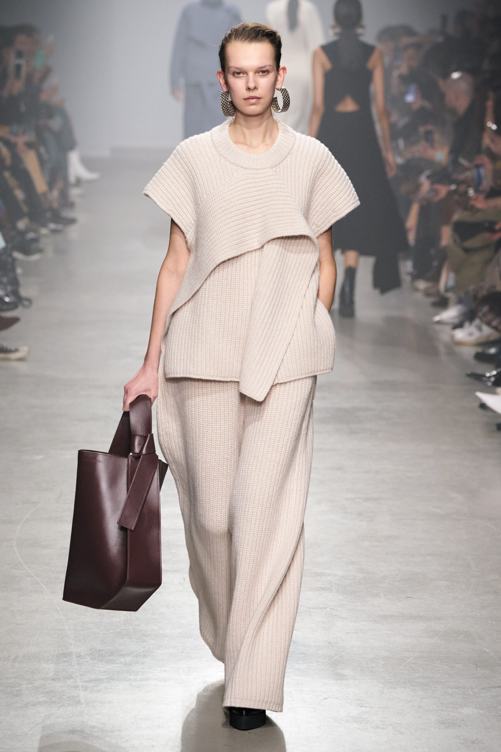 Christian Wijnants F/W 20 Look 64