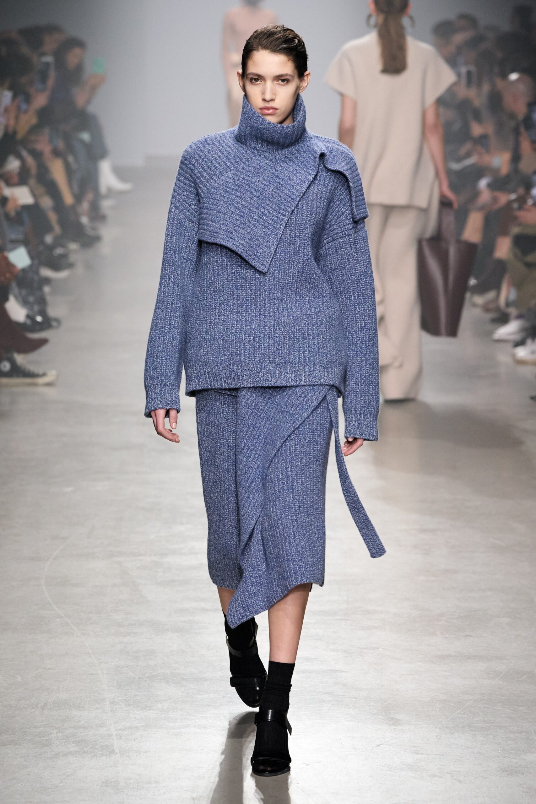 Christian Wijnants F/W 20 Look 69