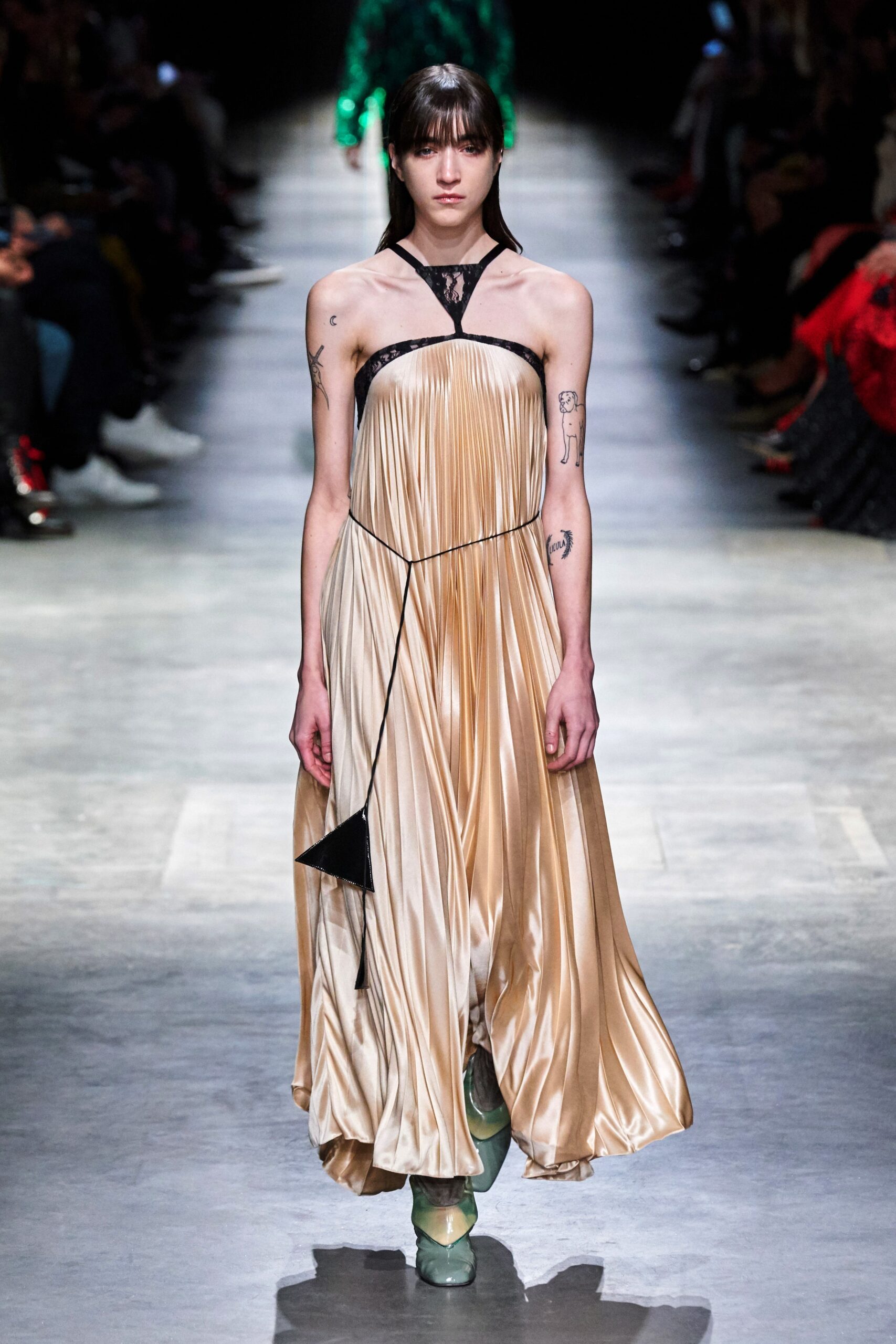 Christopher Kane F/W 20 Look 184