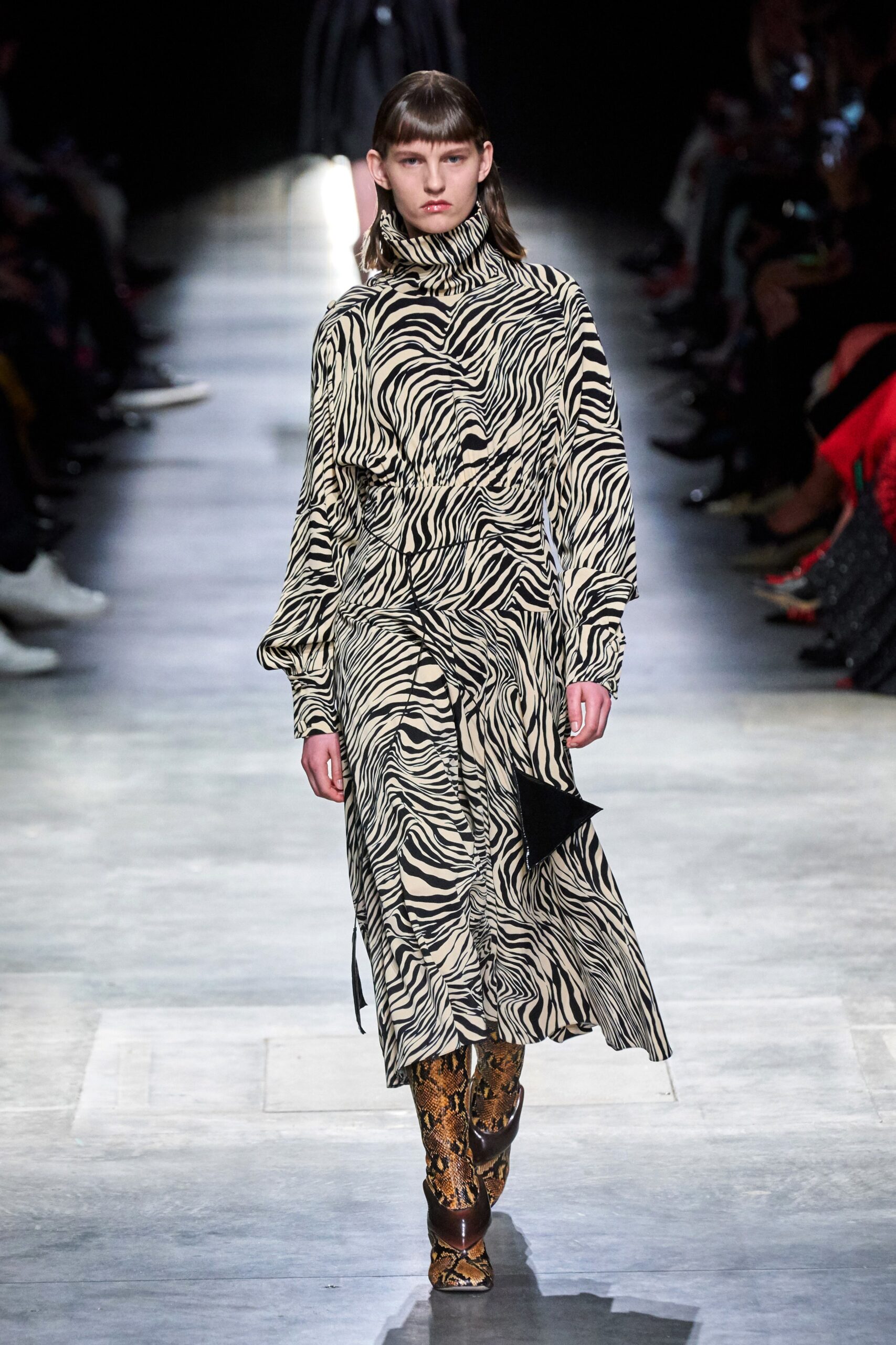 Christopher Kane F/W 20 Look 351