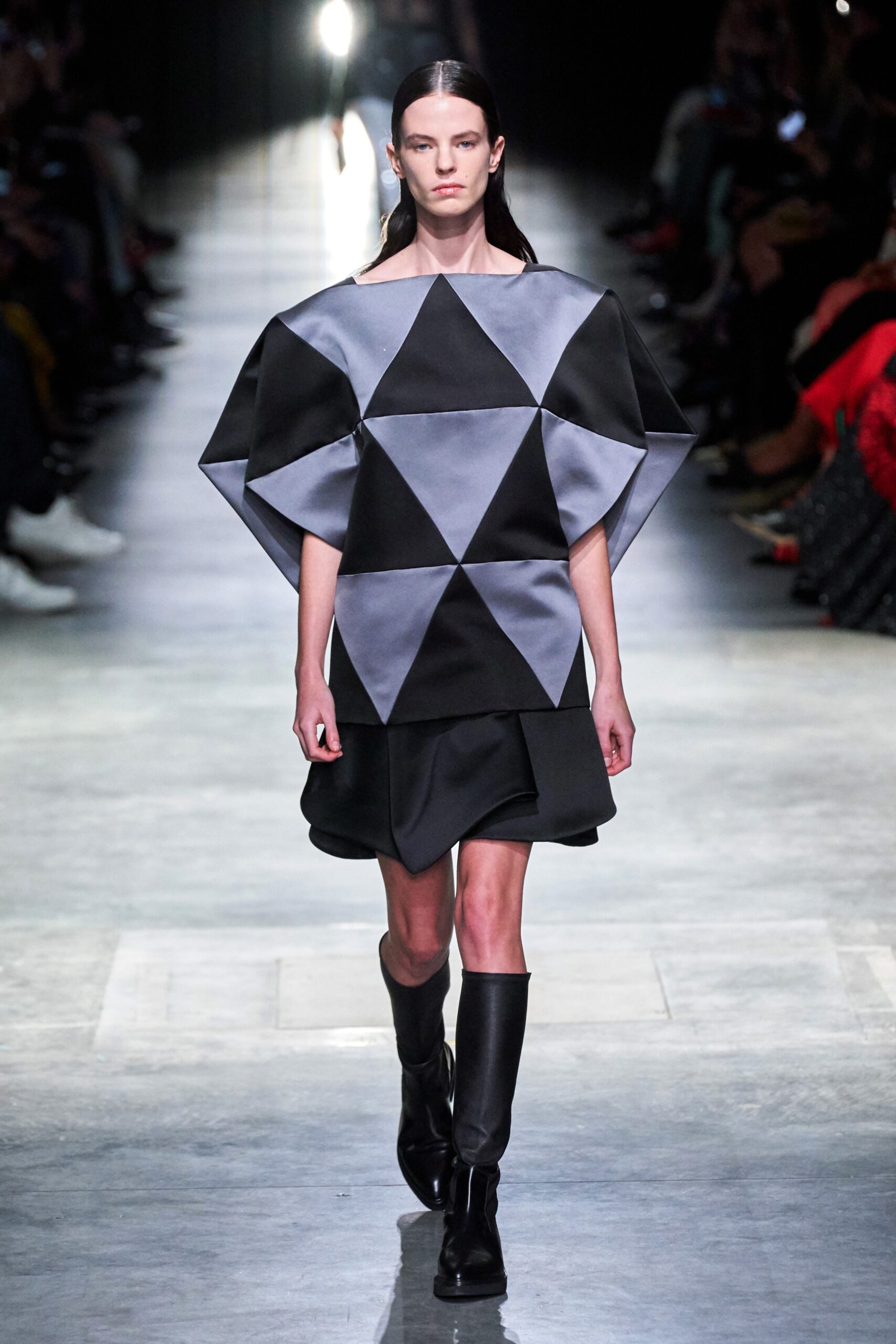 Christopher Kane F/W 20 Look 506