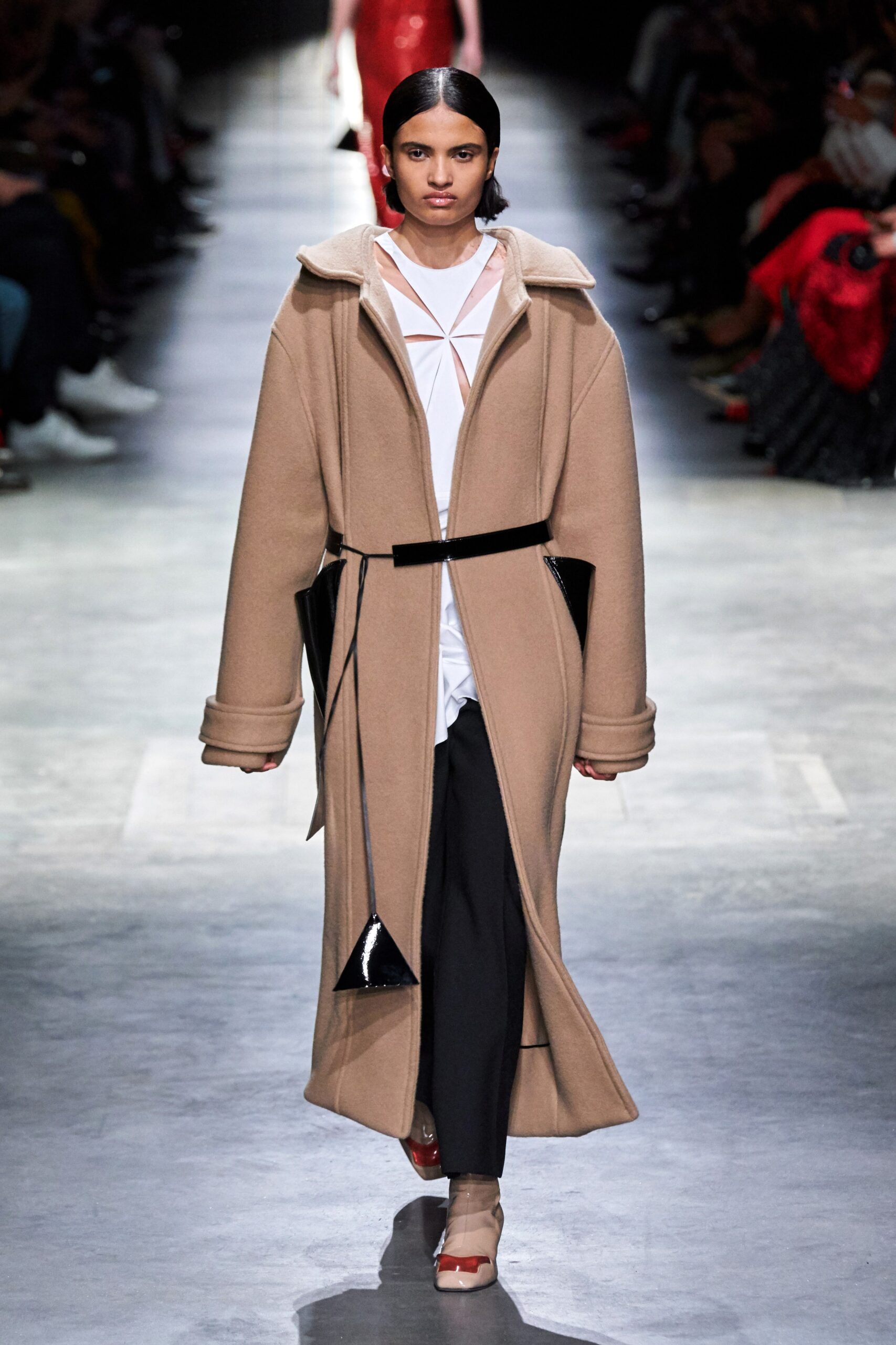 Christopher Kane F/W 20 Look 599