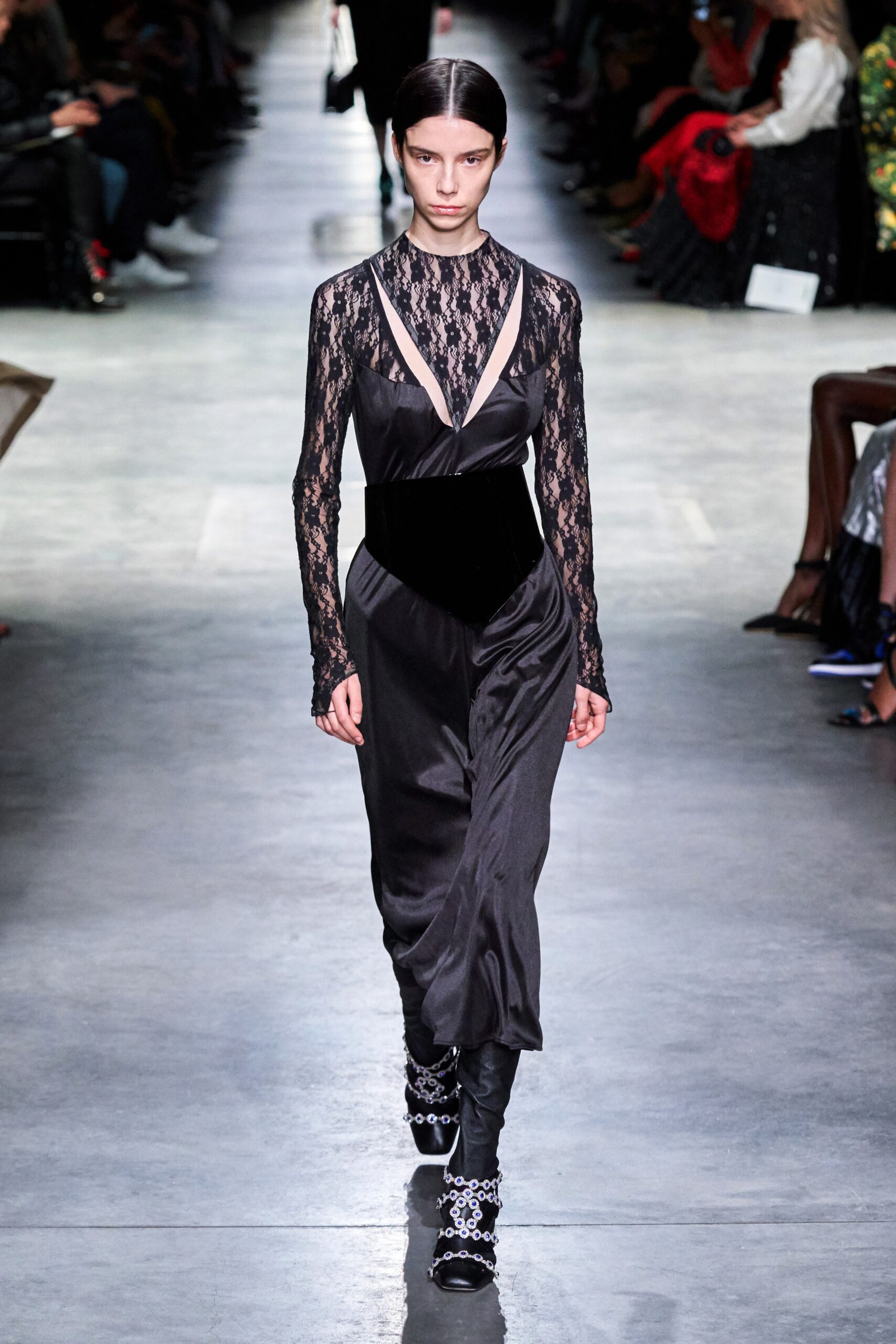 Christopher Kane F/W 20 Look 765