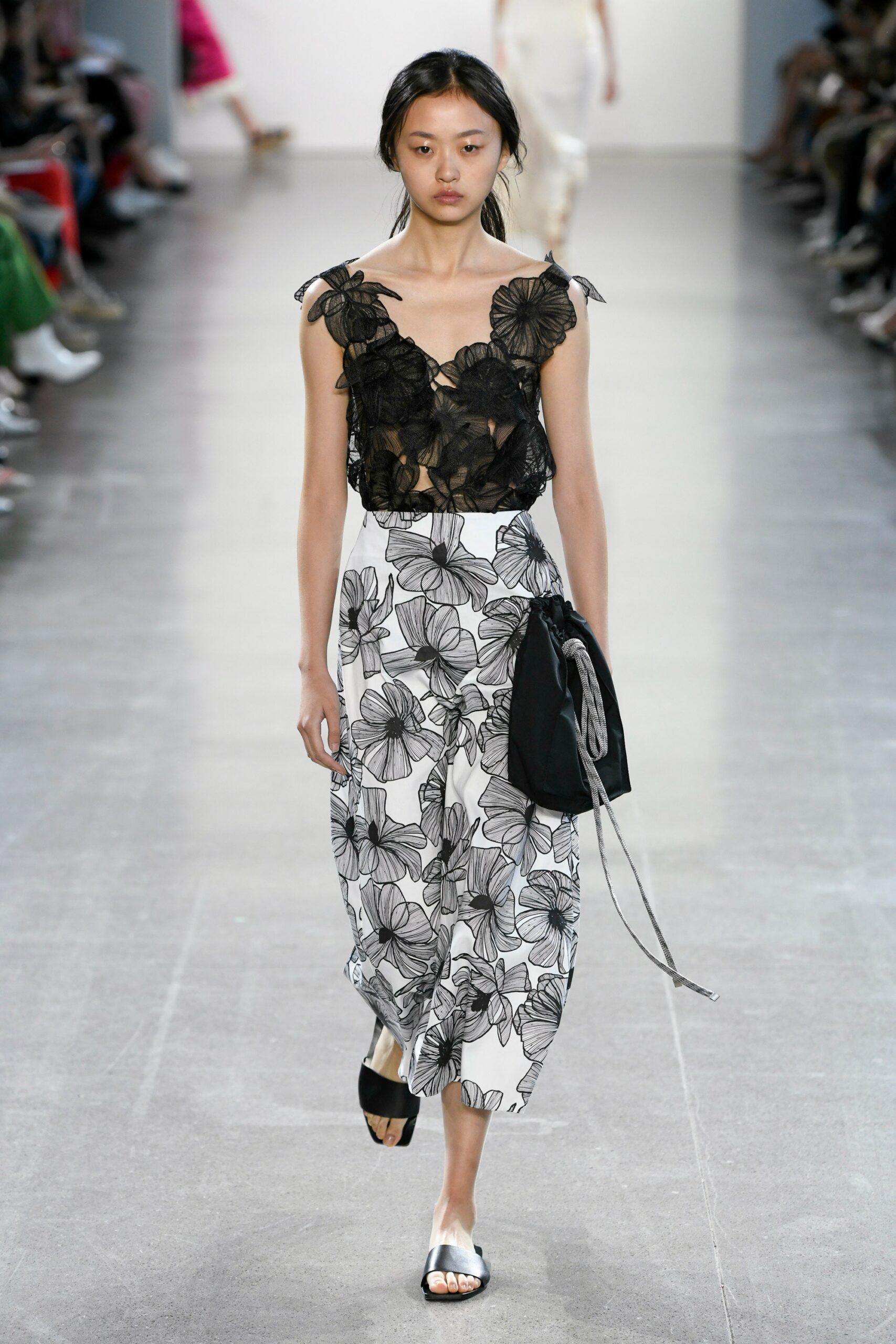 Claudia Li S/S 19 Look 305