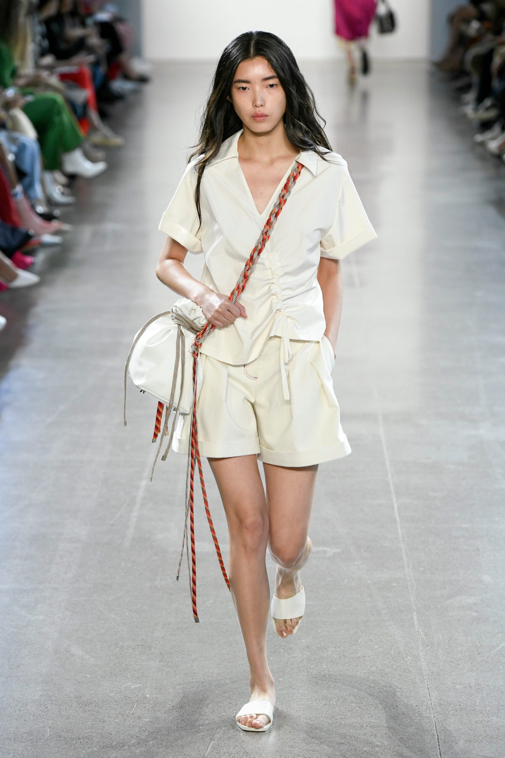 Claudia Li S/S 19 Look 330