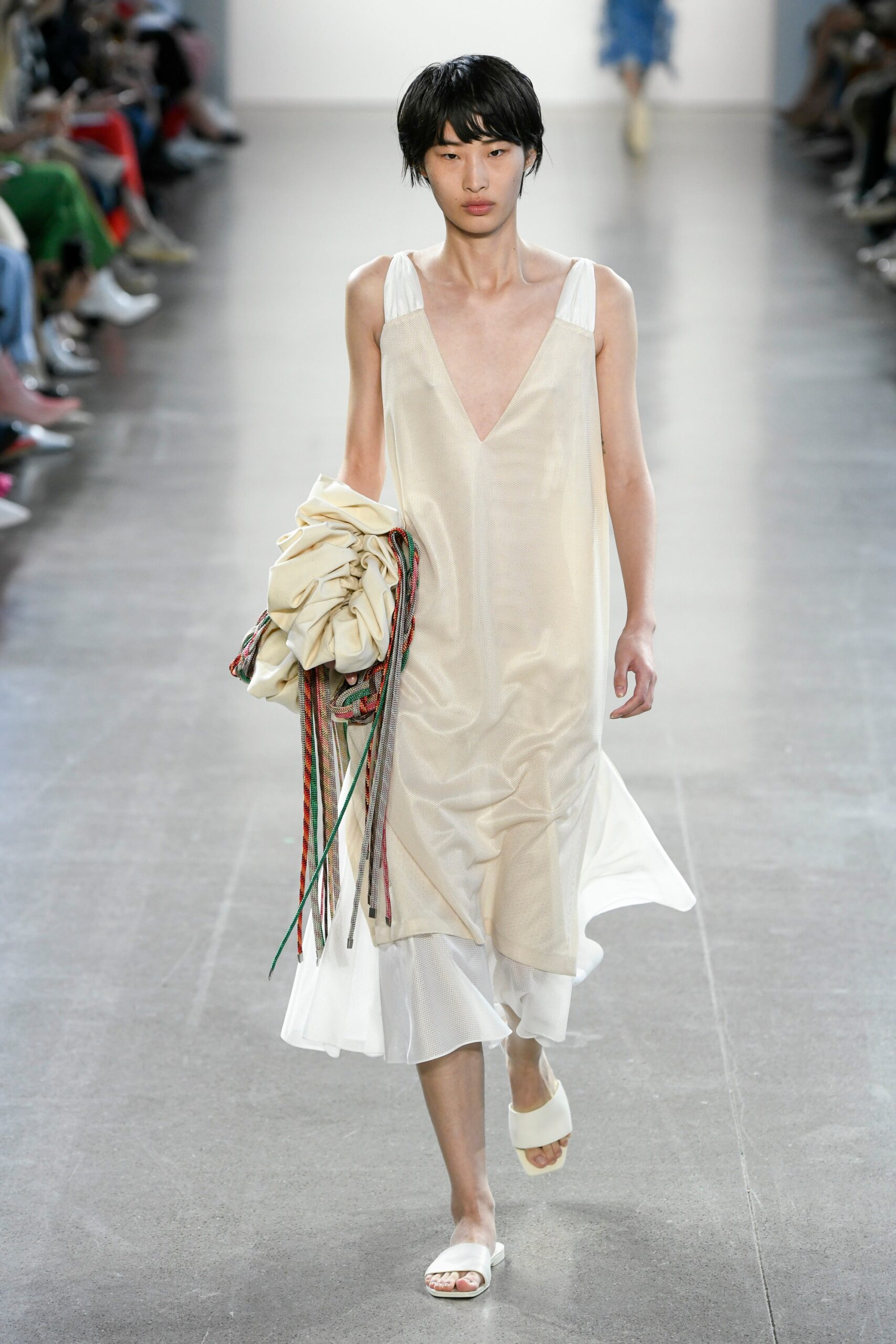 Claudia Li S/S 19 Look 364