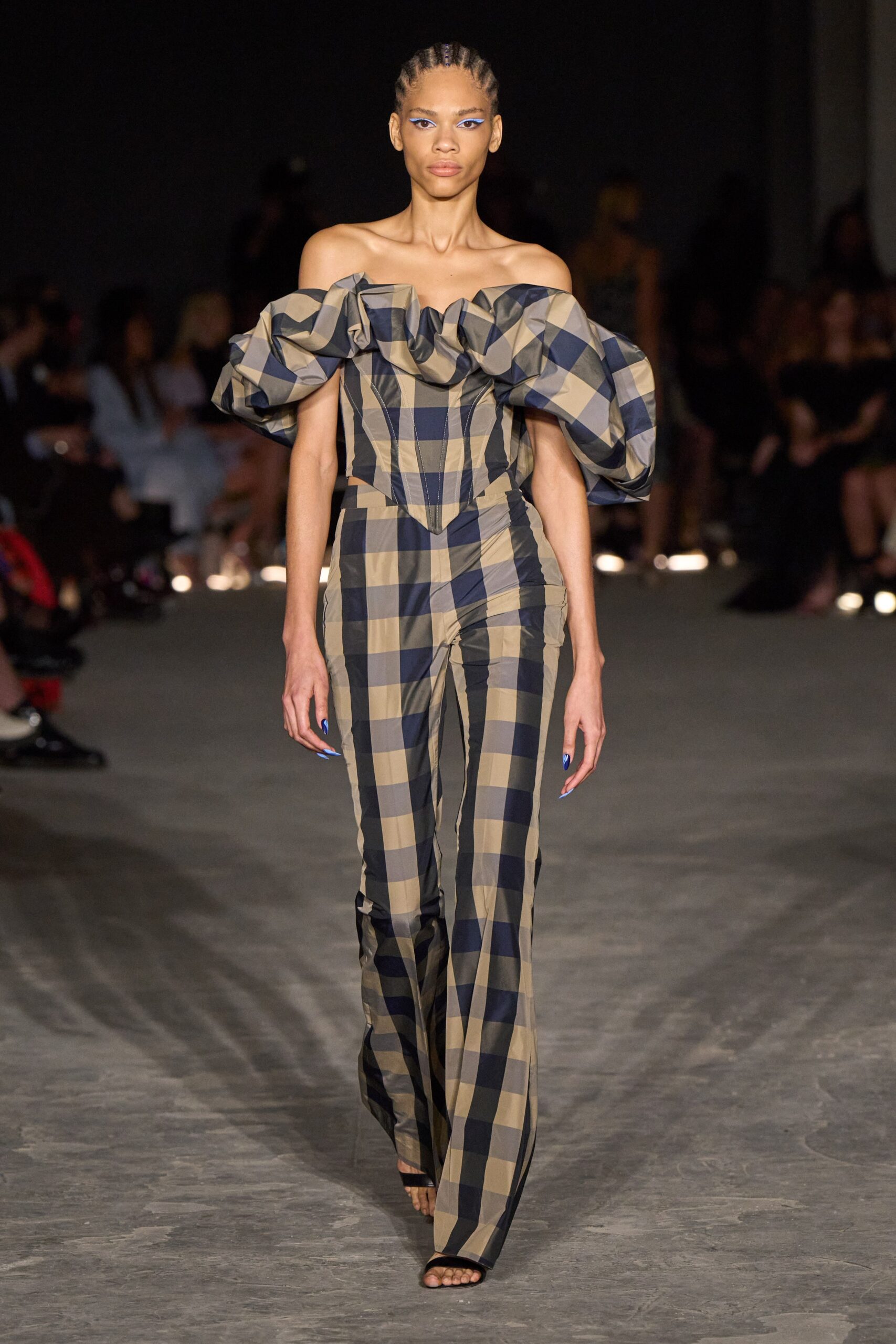 Christian Siriano F/W 22 Look 306