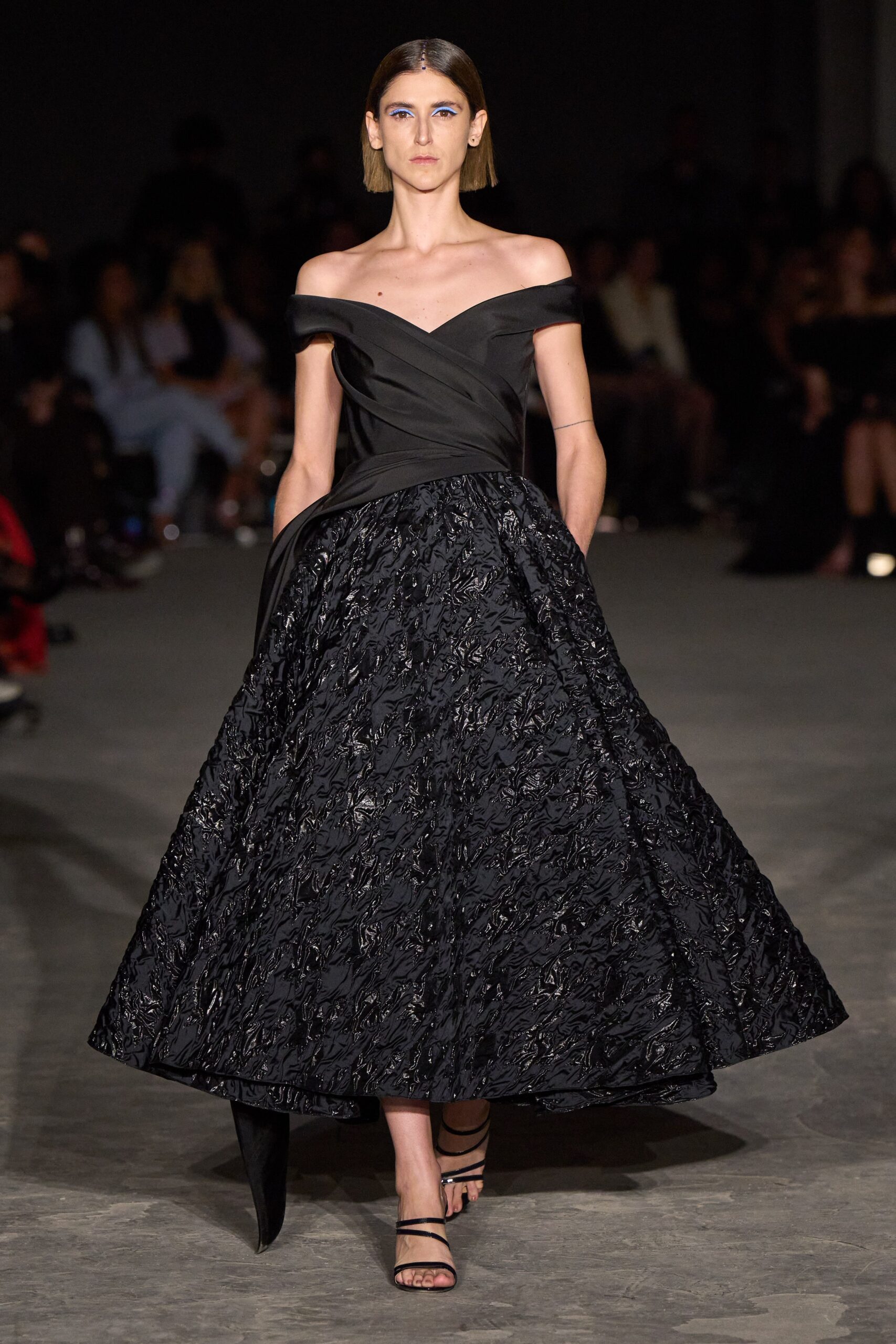 Christian Siriano F/W 22 Look 677