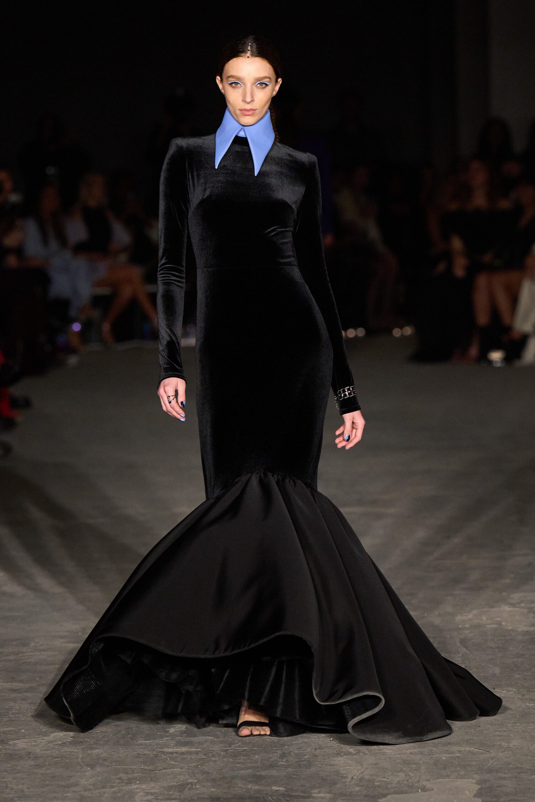 Christian Siriano F/W 22 Look 885