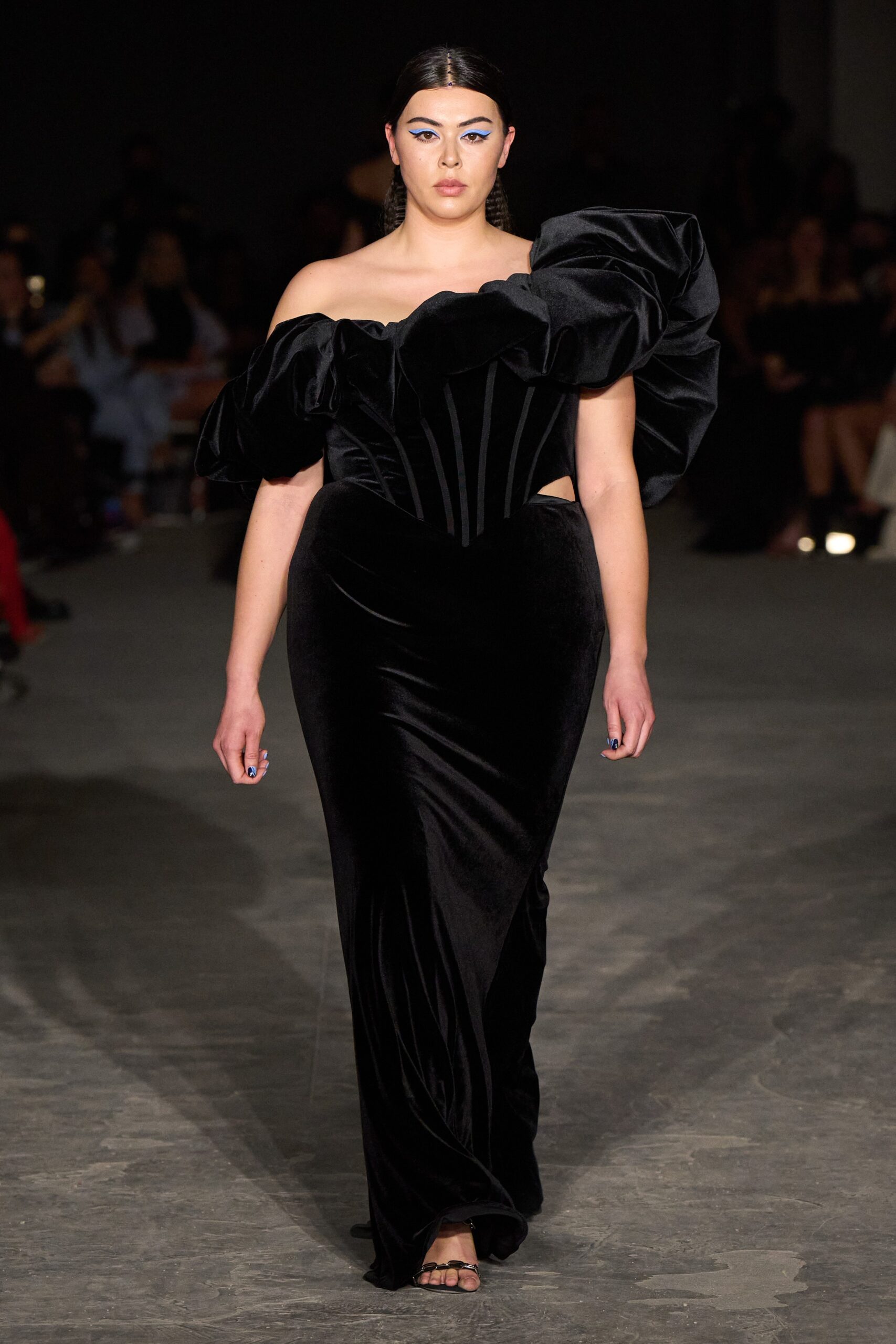 Christian Siriano F/W 22 Look 929