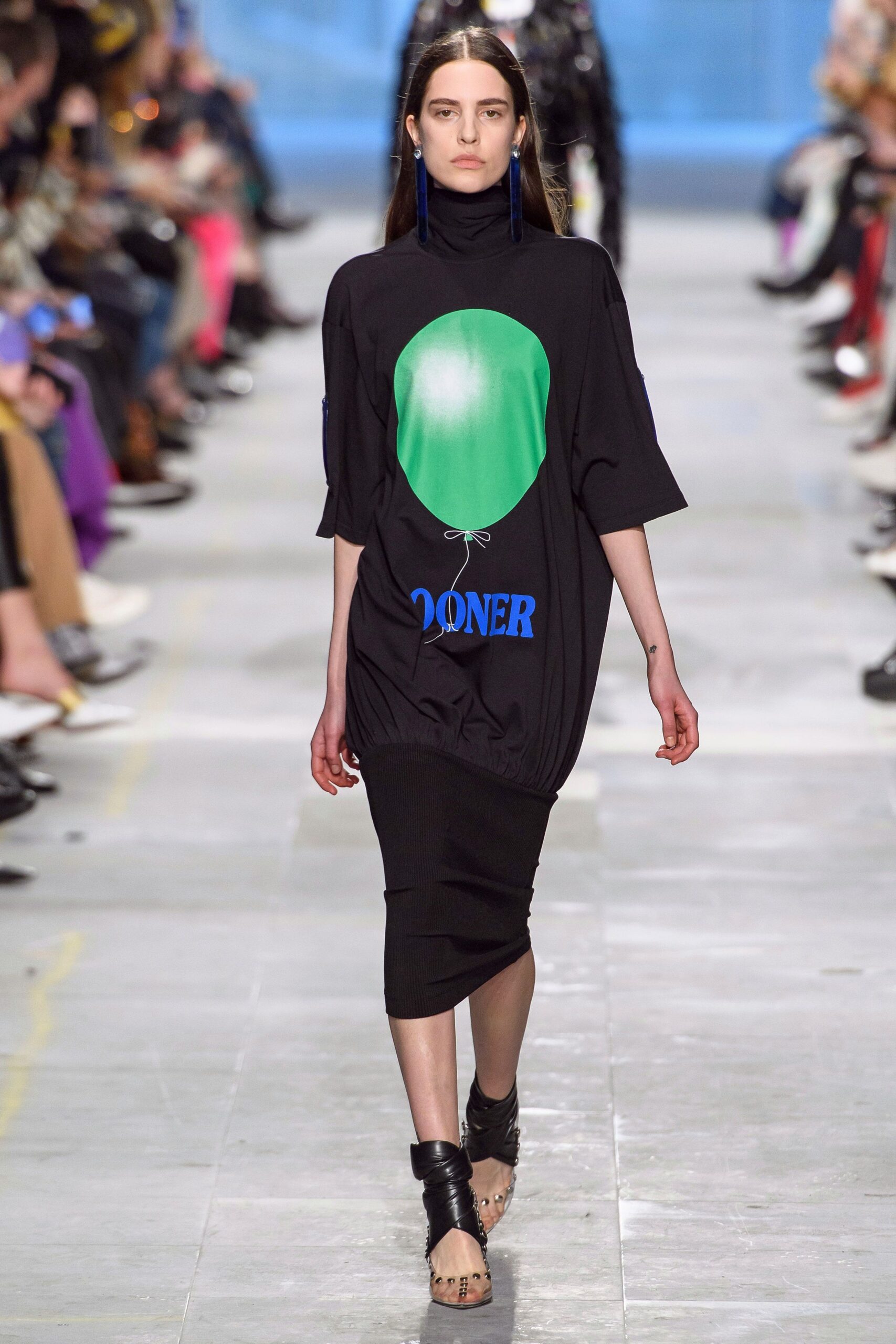 Christopher Kane F/W 19 Look 474