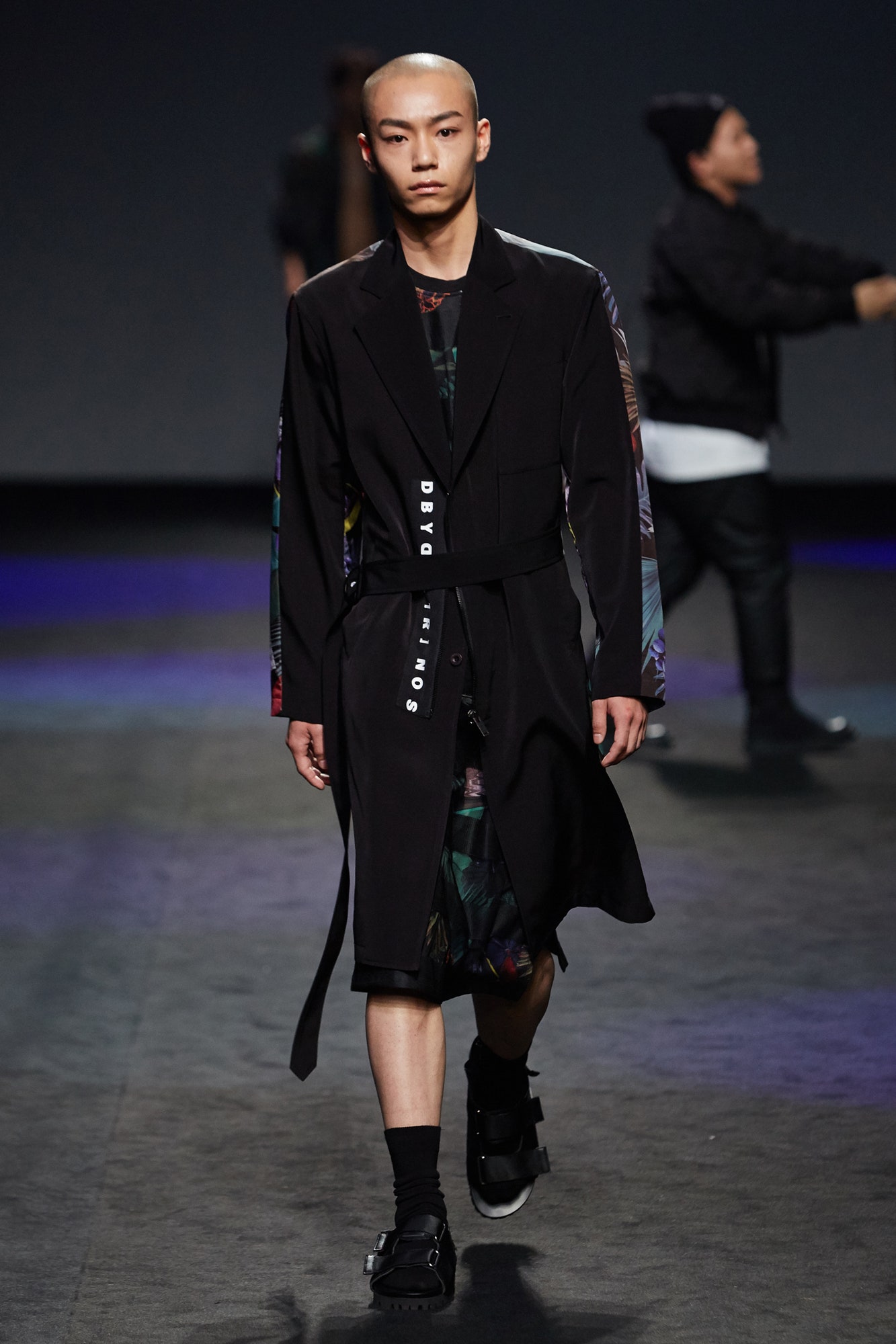 D.Gnak Seoul S/S 16 Look 16