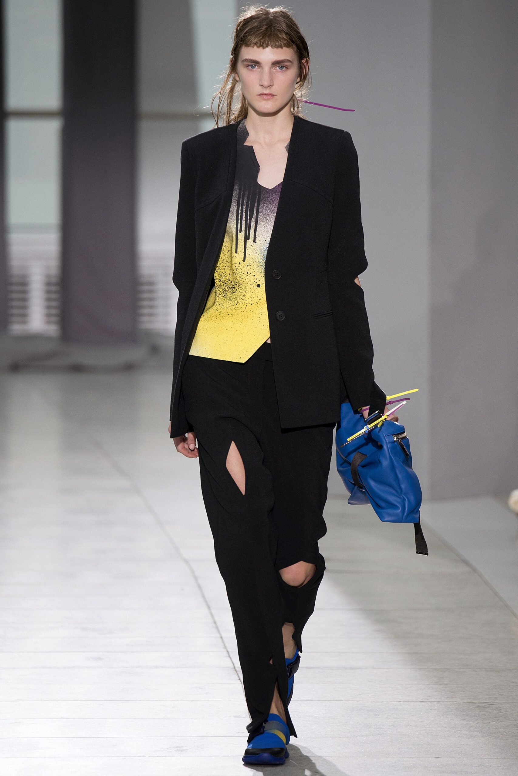 Christopher Kane Spring 2016 Ready-to-Wear