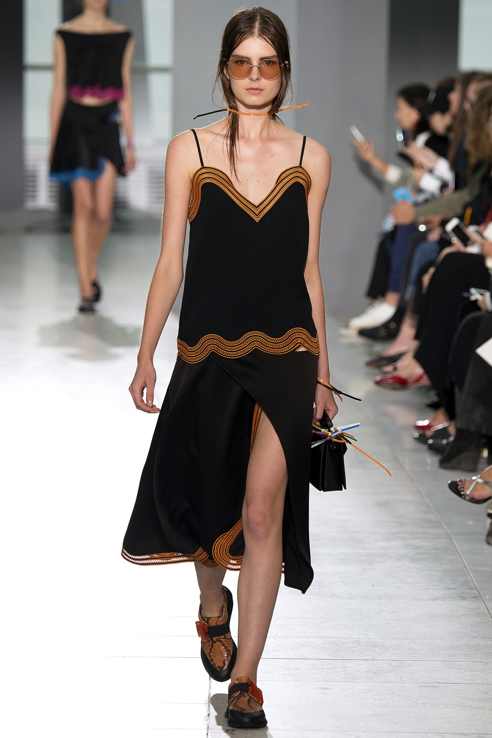 Christopher Kane S/S 16 Look 145