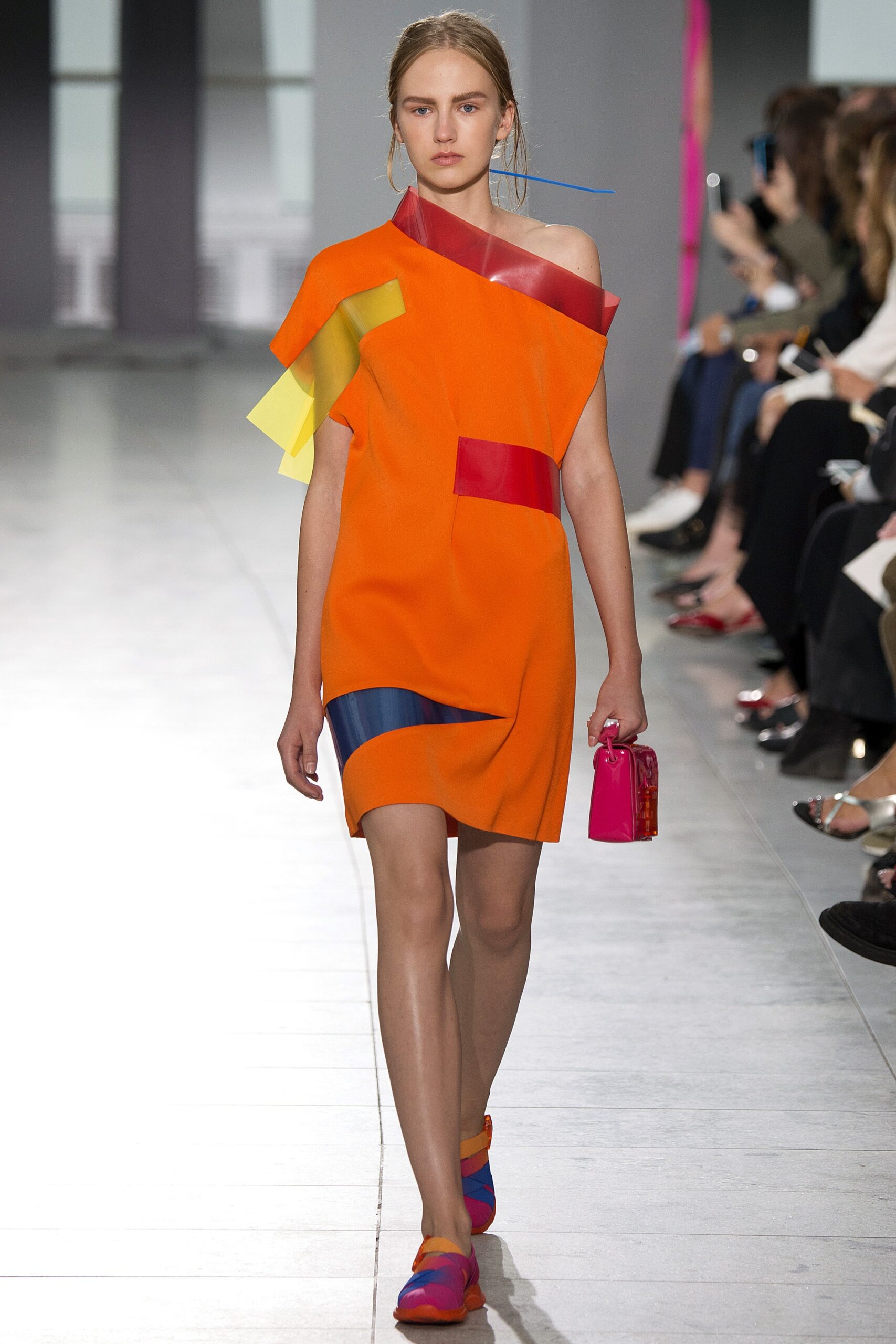Christopher Kane S/S 16 Look 189