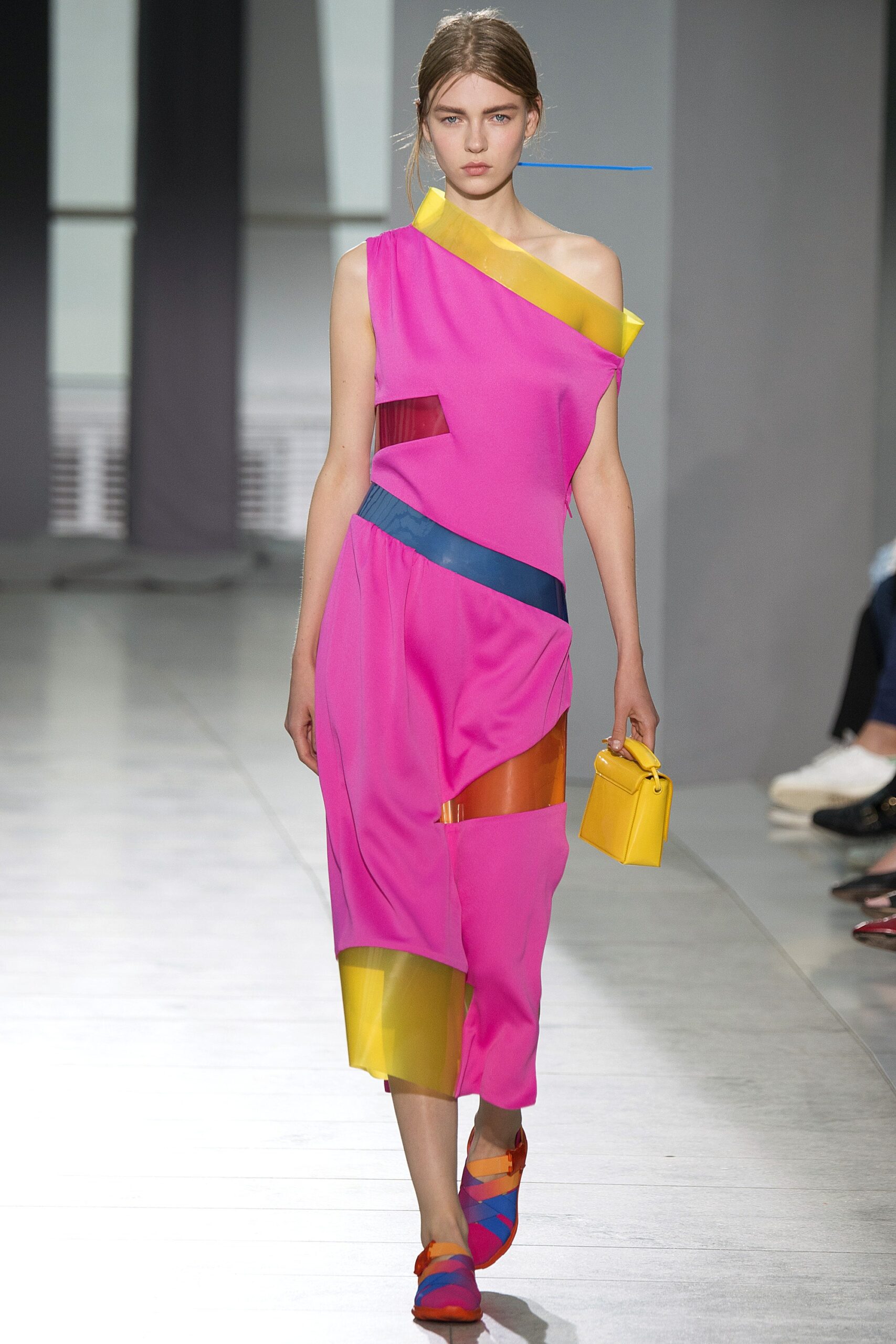 Christopher Kane S/S 16 Look 204