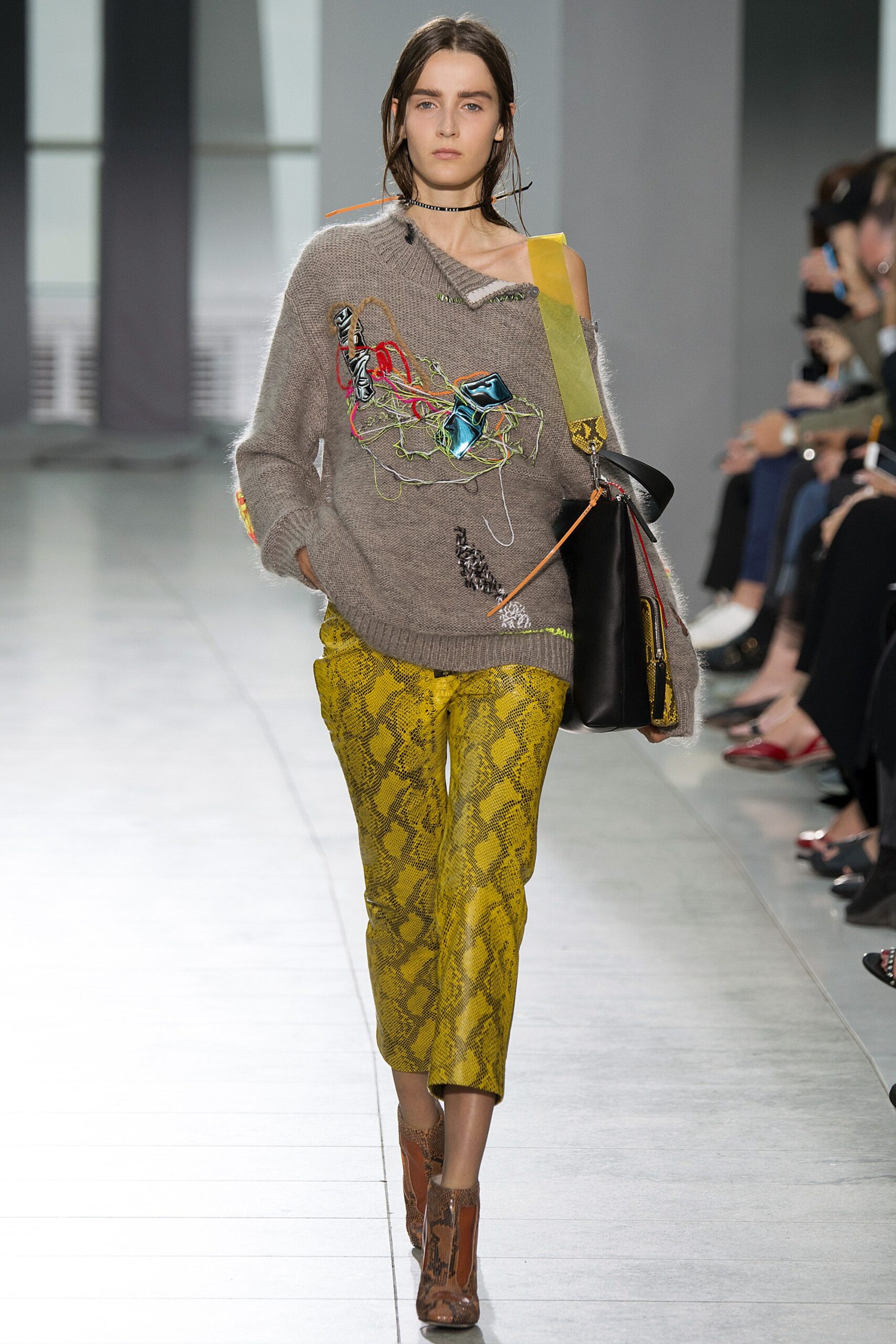 Christopher Kane S/S 16 Look 256