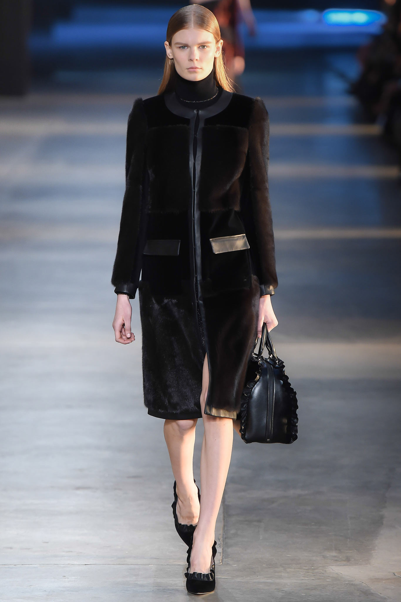 Christopher Kane F/W 15 Look 50