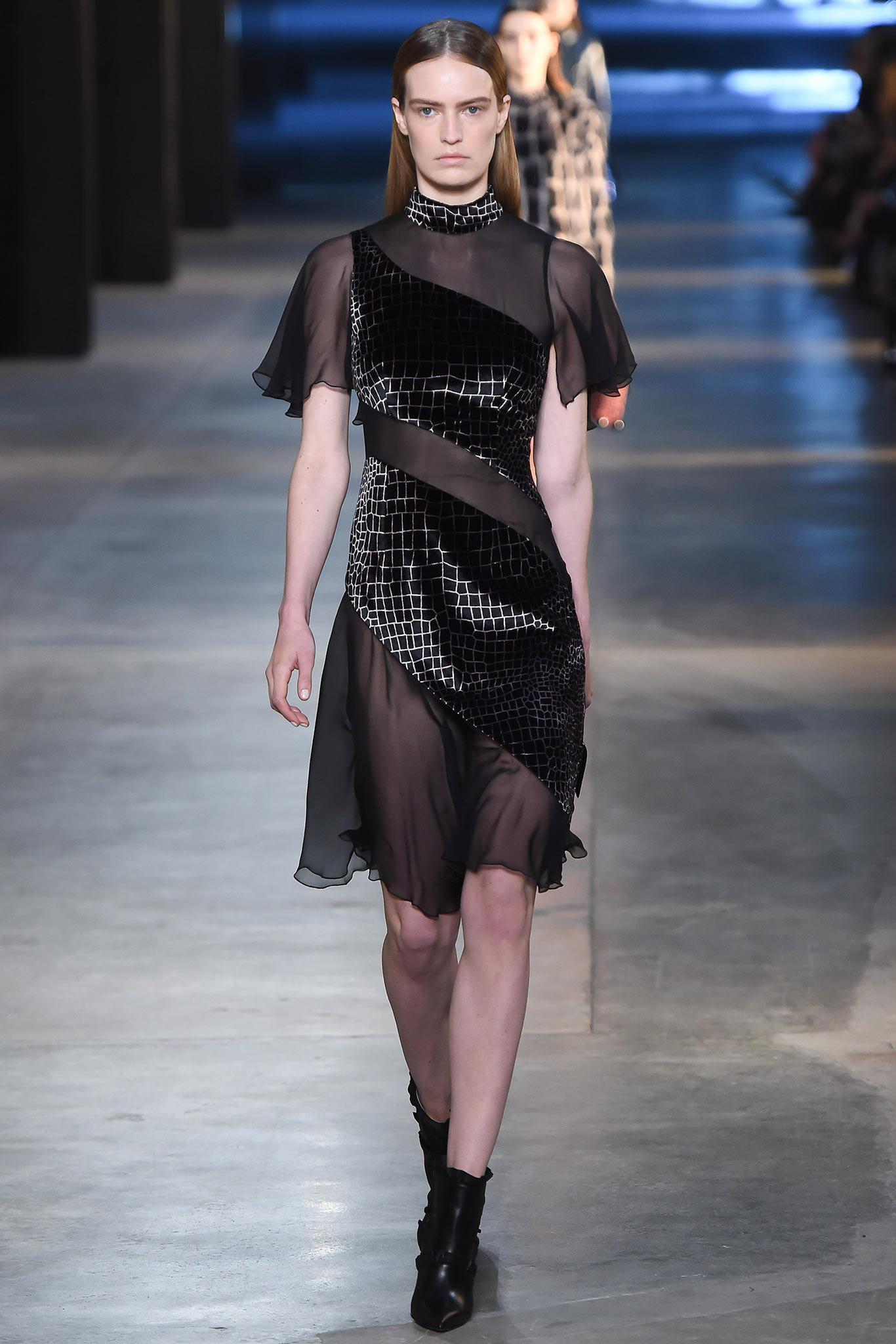 Christopher Kane F/W 15 Look 64