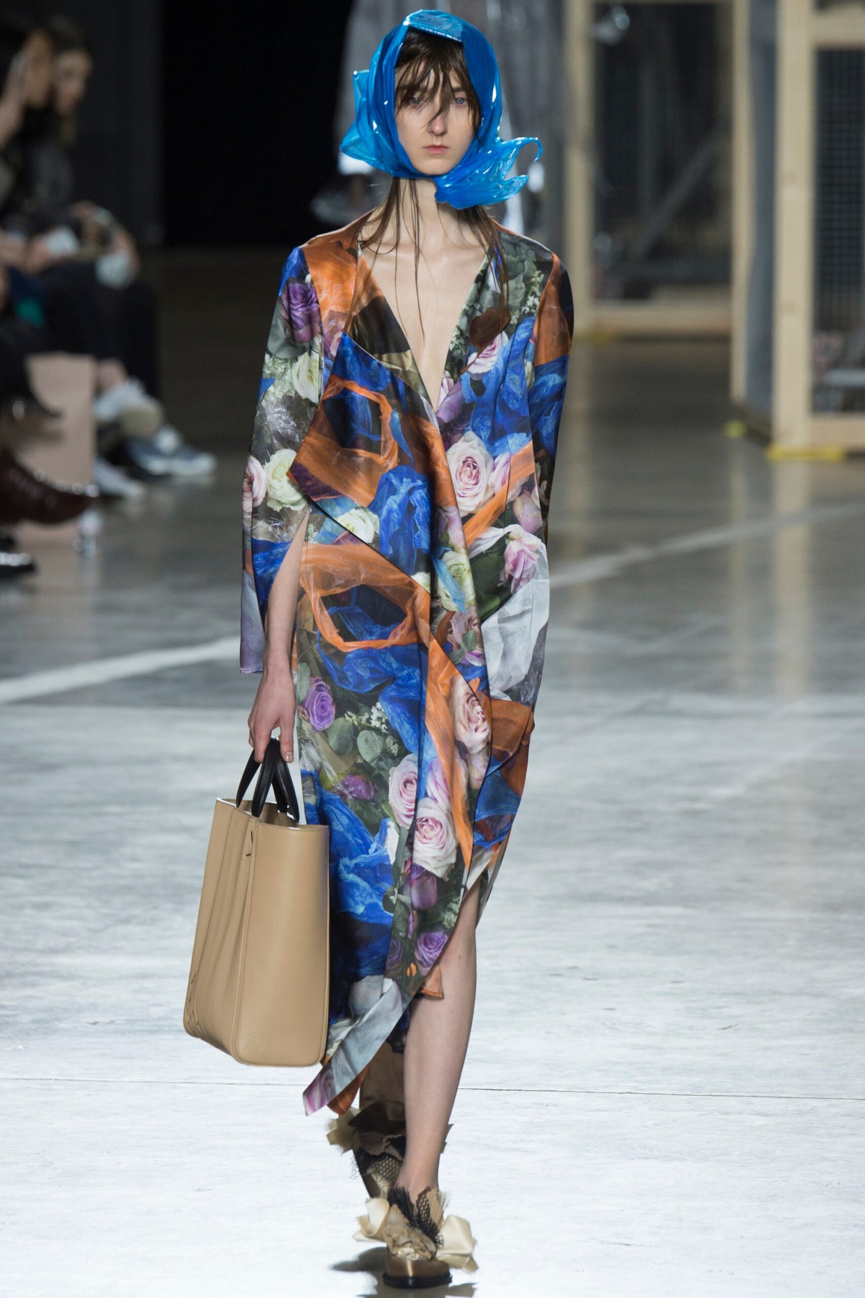 Christopher Kane F/W 16 Look 105