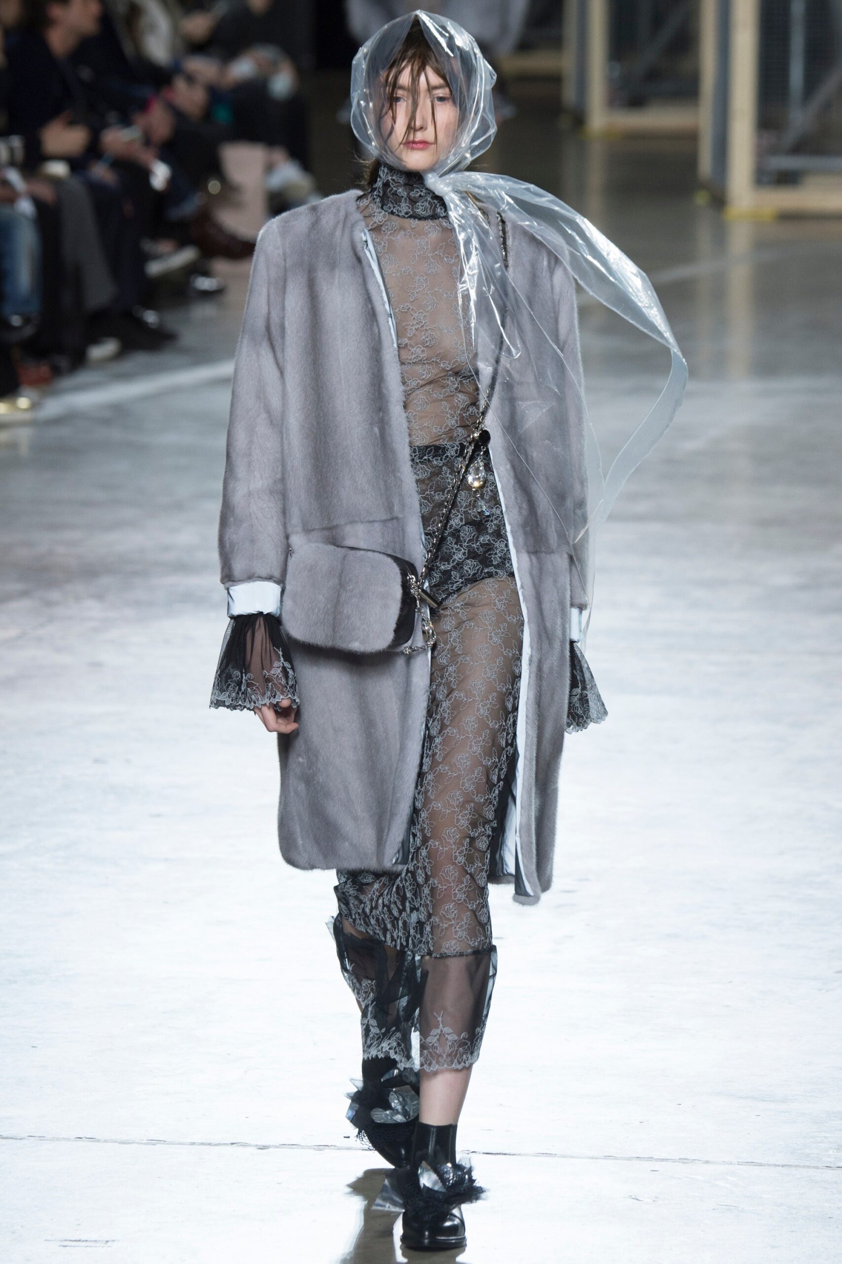 Christopher Kane F/W 16 Look 126