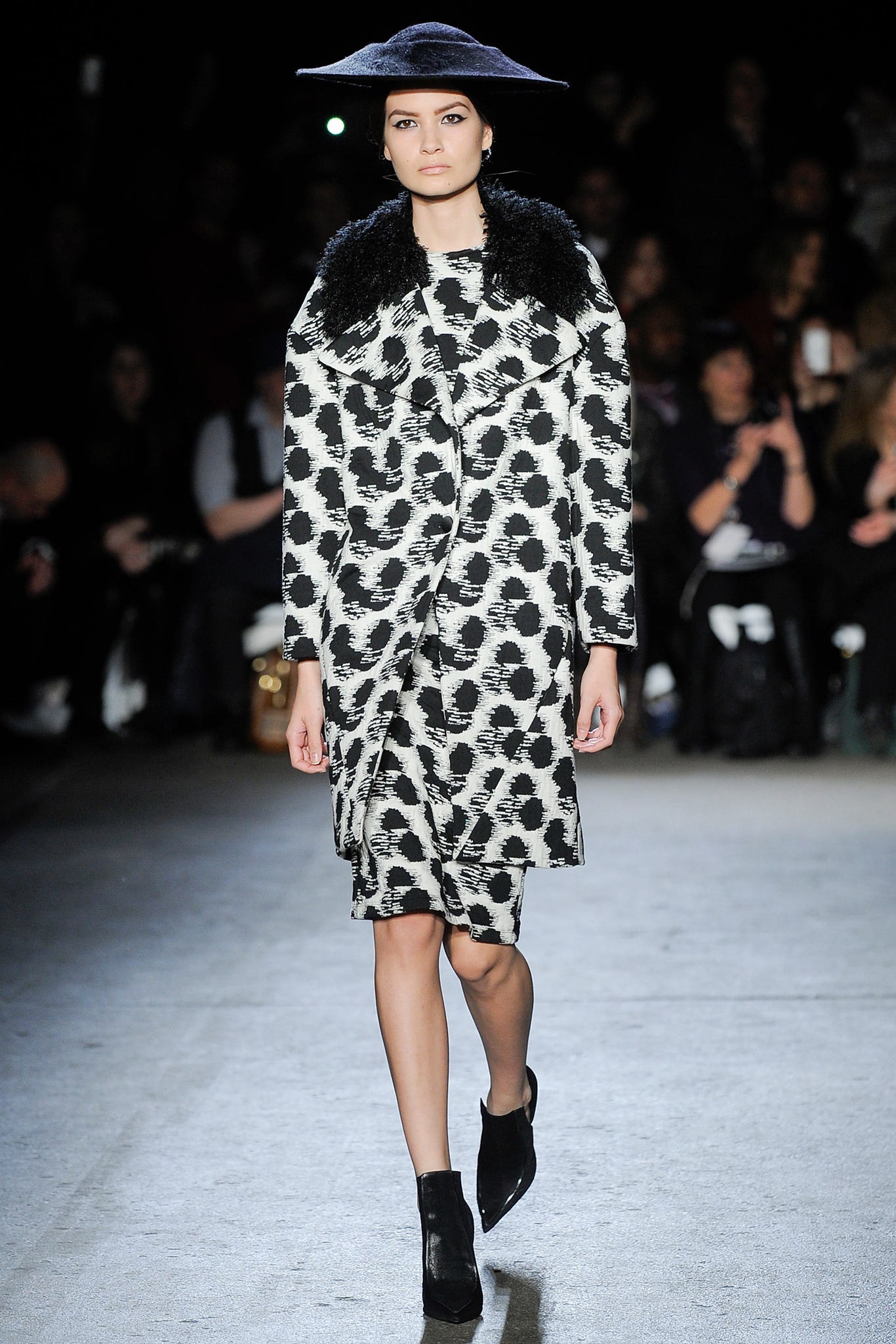 Christian Siriano F/W 14 Look 47
