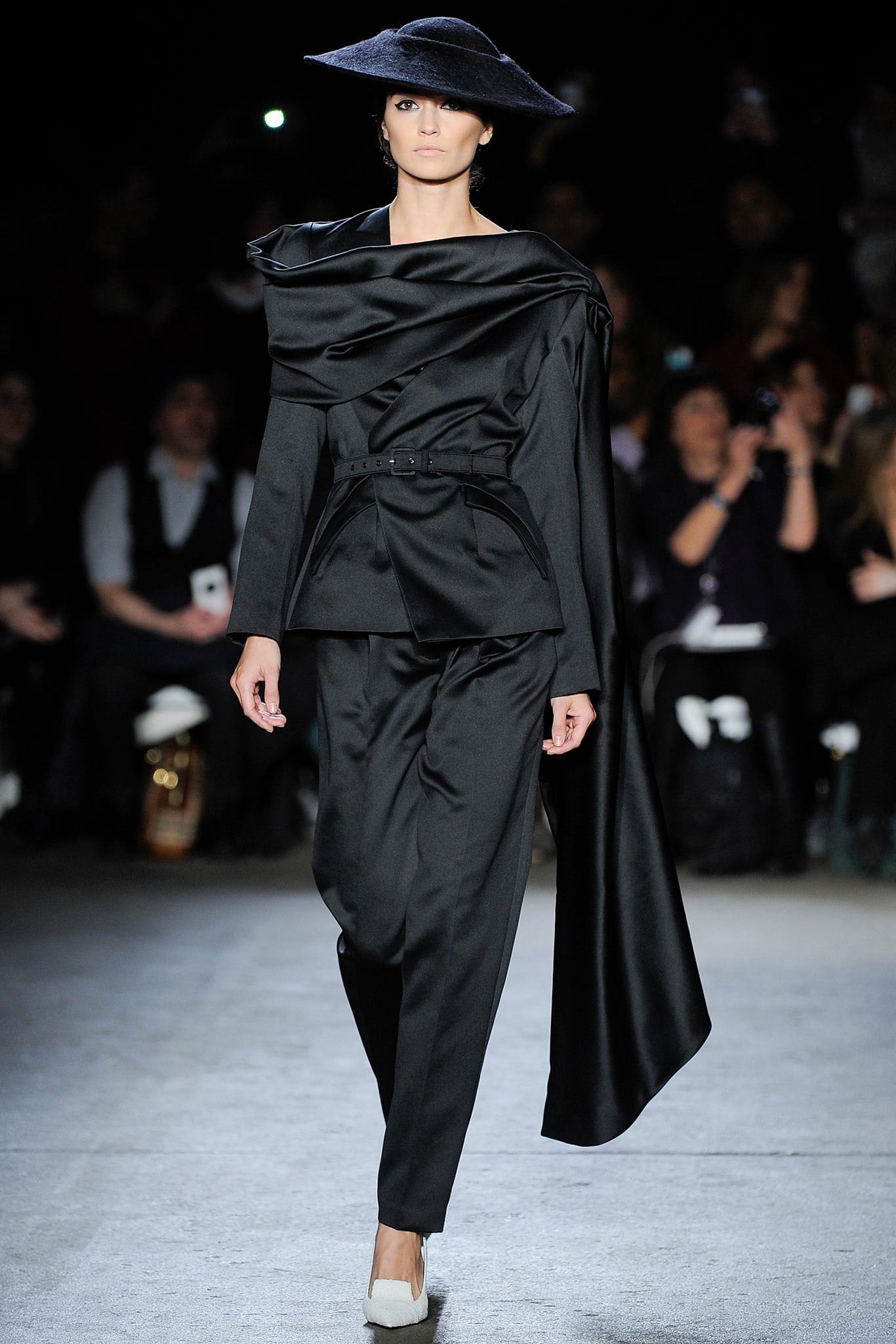 Christian Siriano F/W 14 Look 112