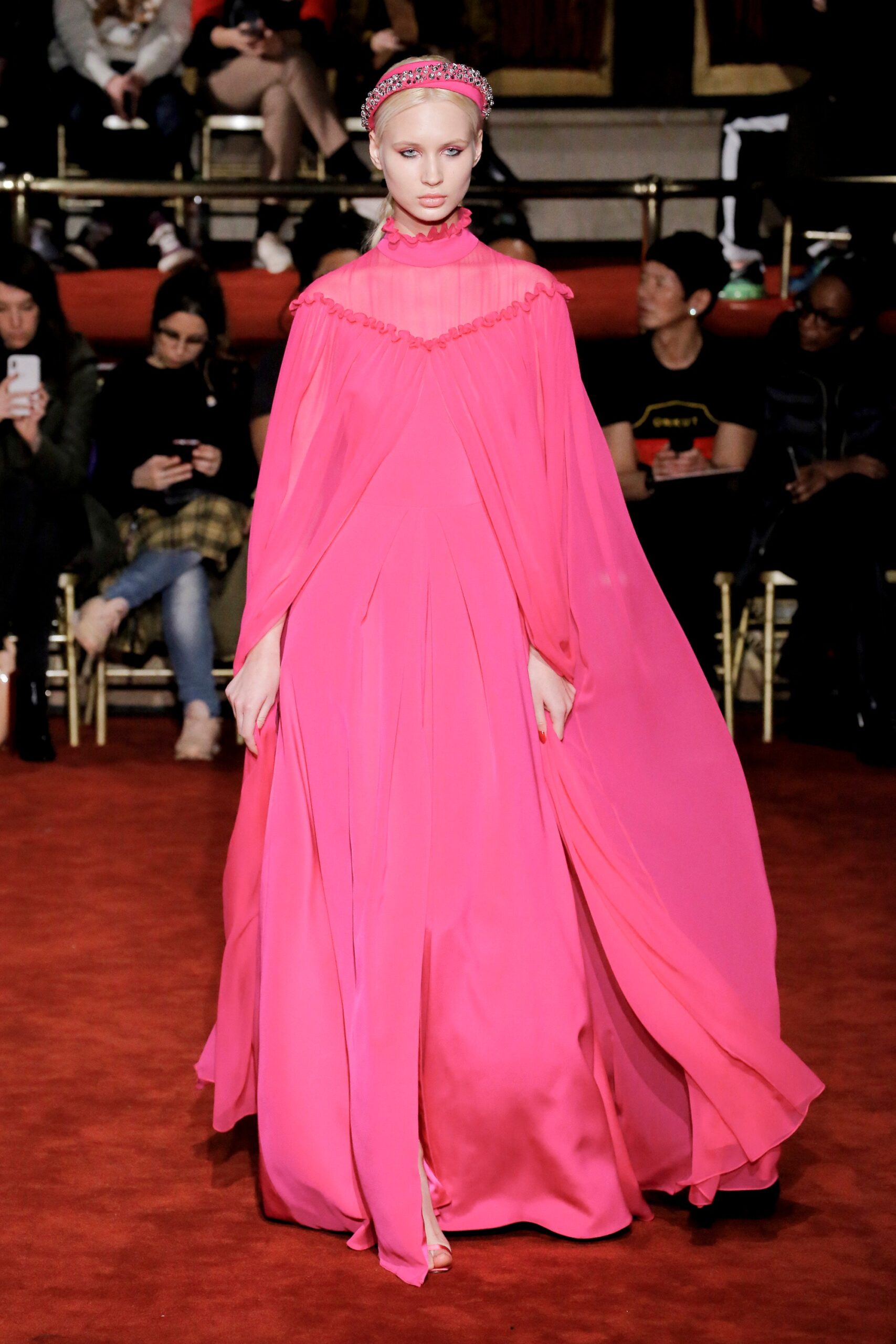 Christian Siriano F/W 18 Look 610