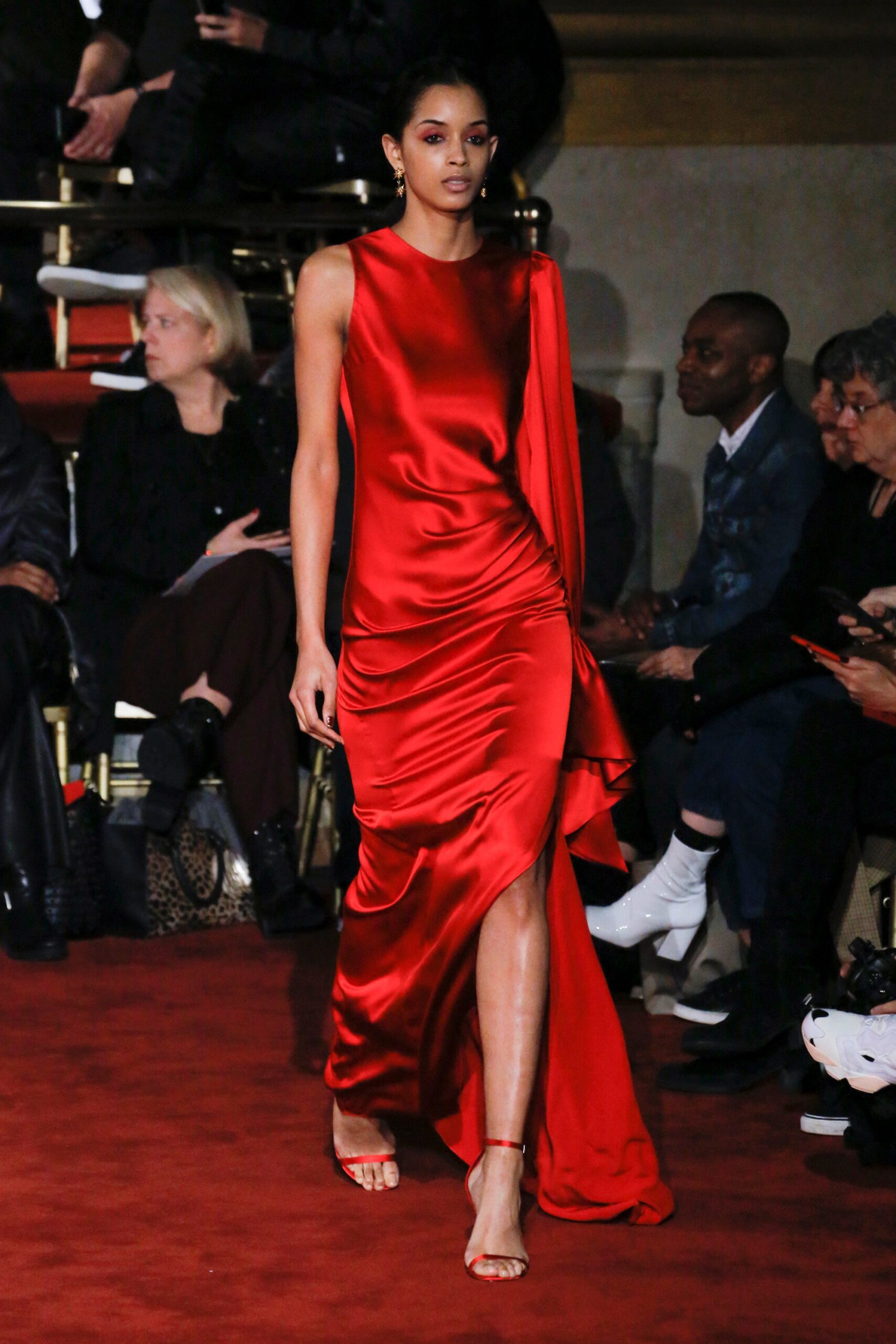 Christian Siriano F/W 18 Look 725