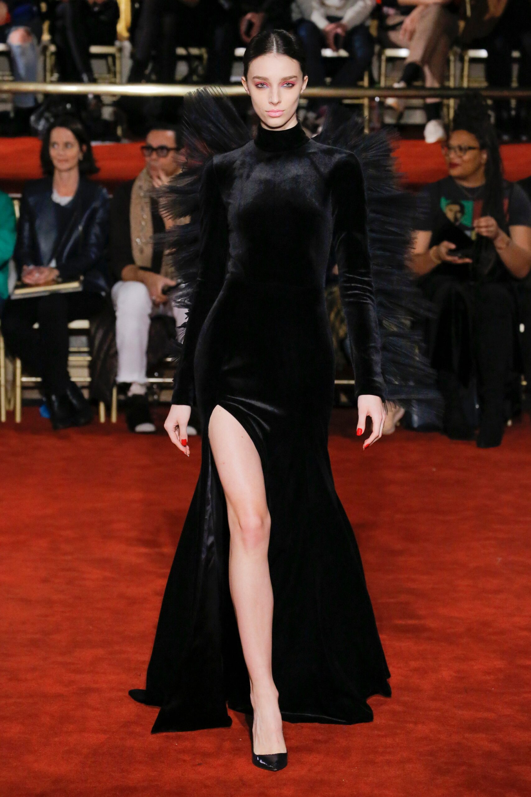 Christian Siriano F/W 18 Look 829