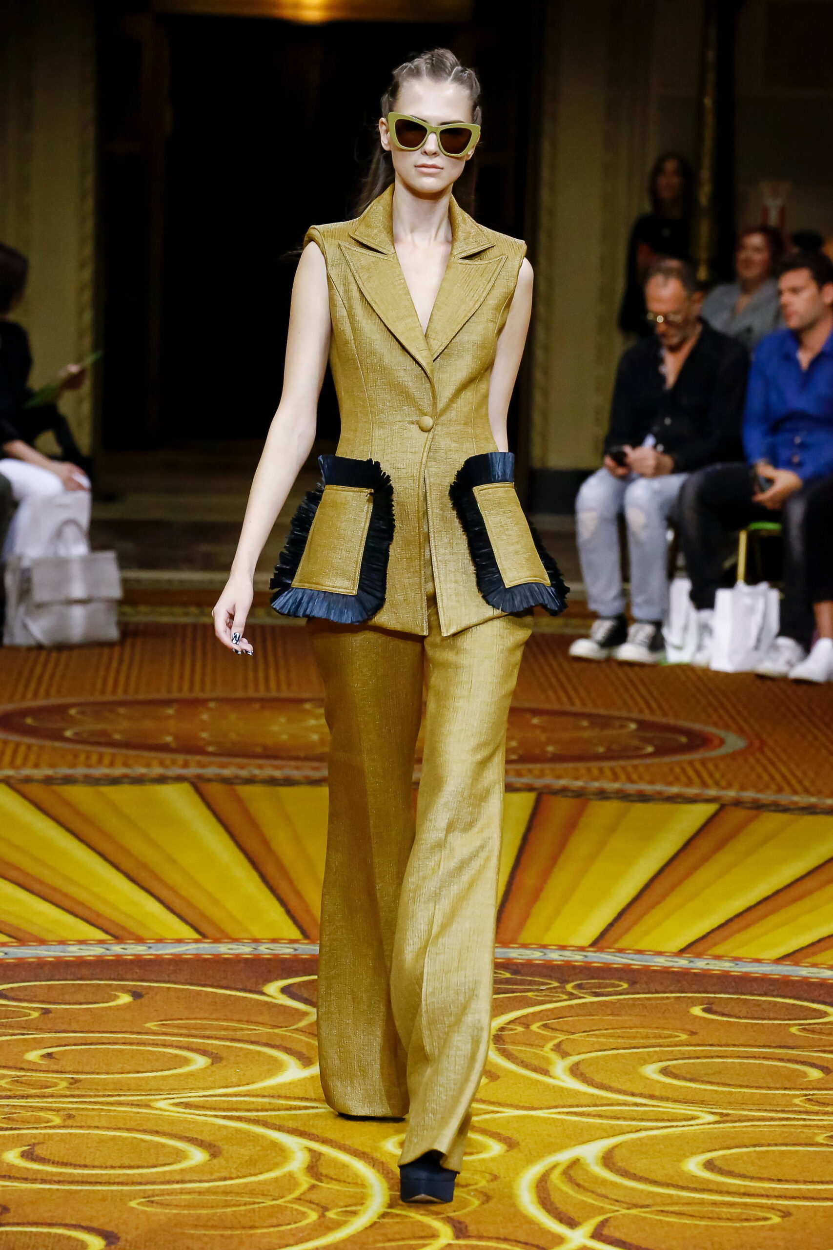 Christian Siriano S/S 19 Look 116