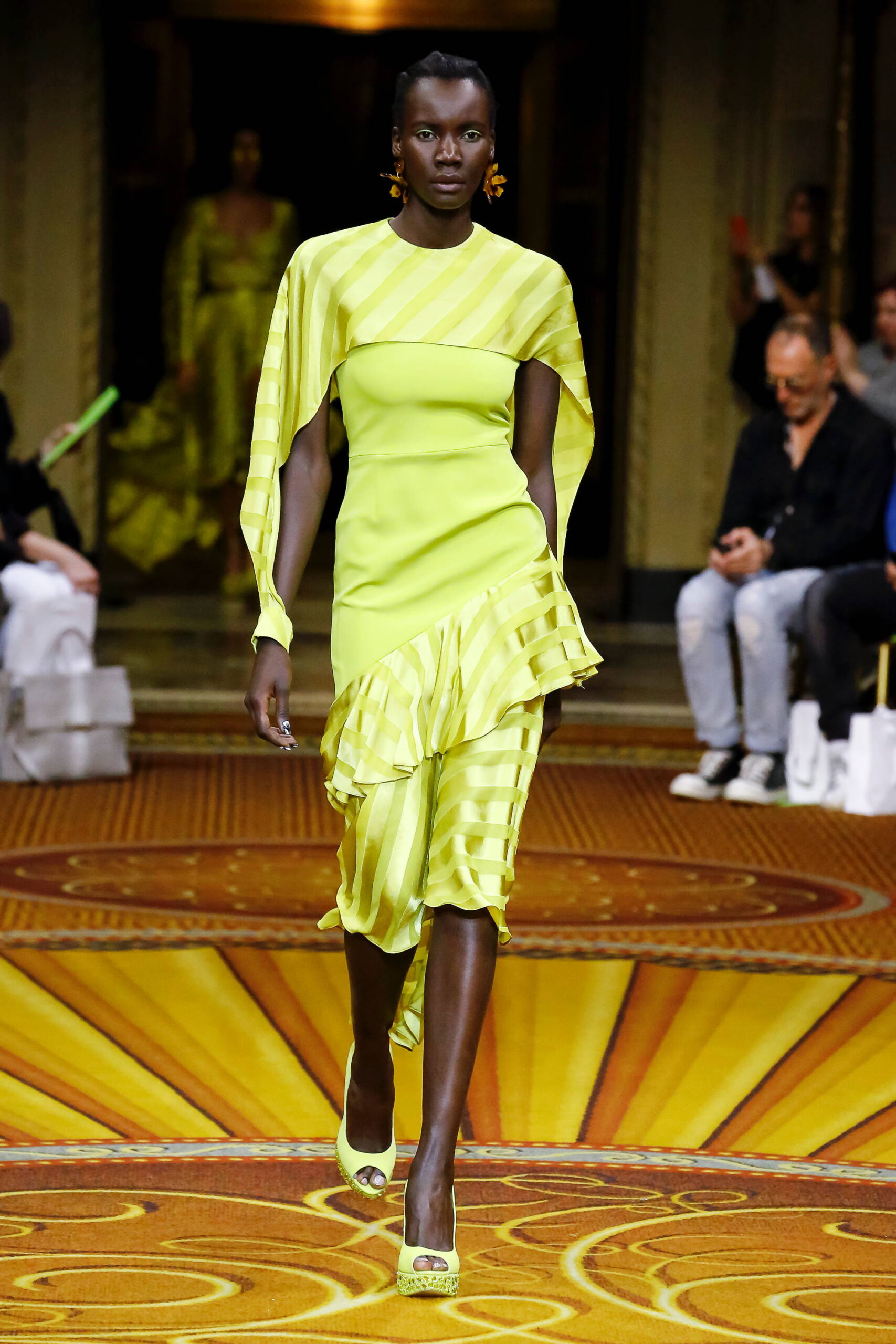 Christian Siriano S/S 19 Look 203