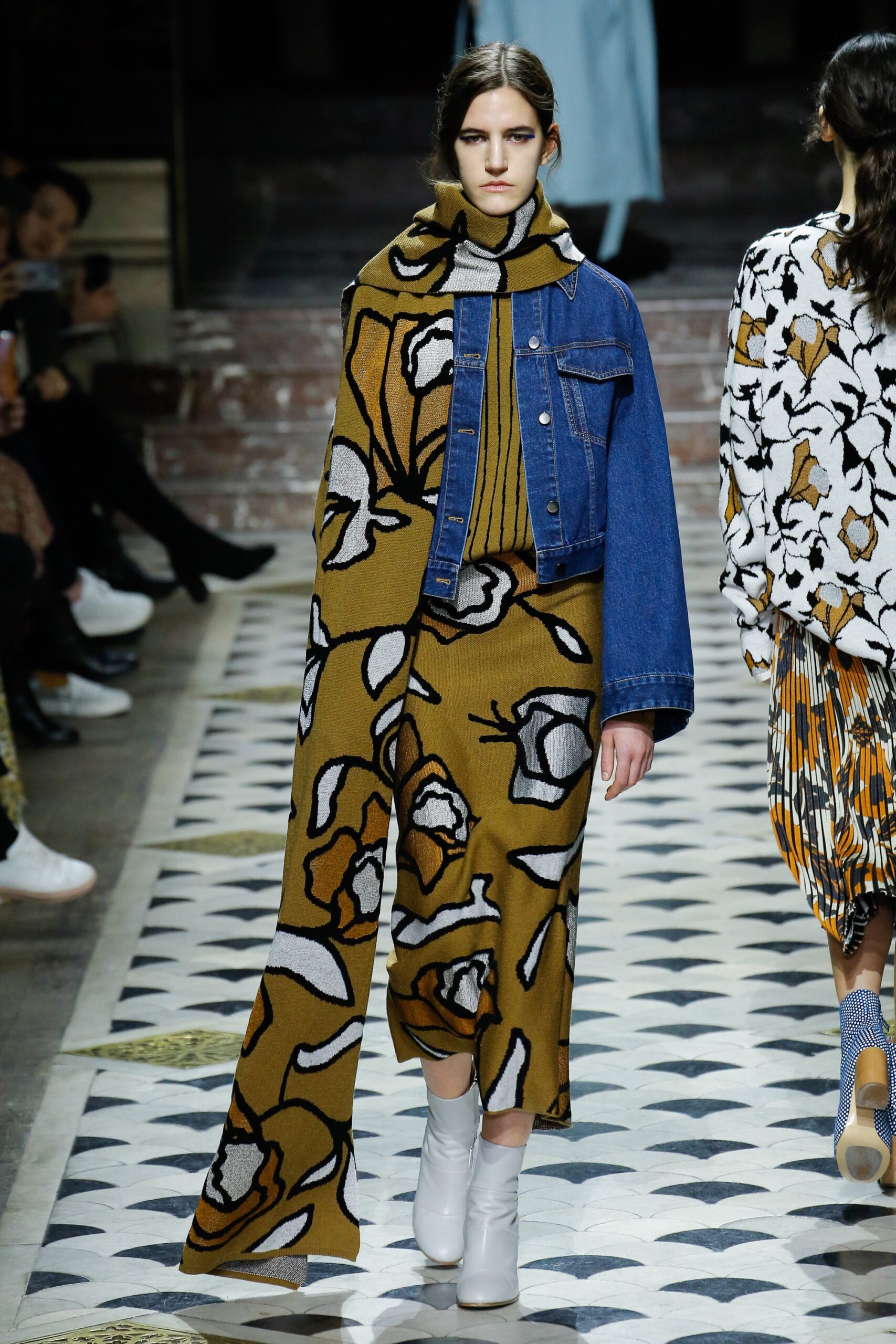 Christian Wijnants F/W 18 Look 227