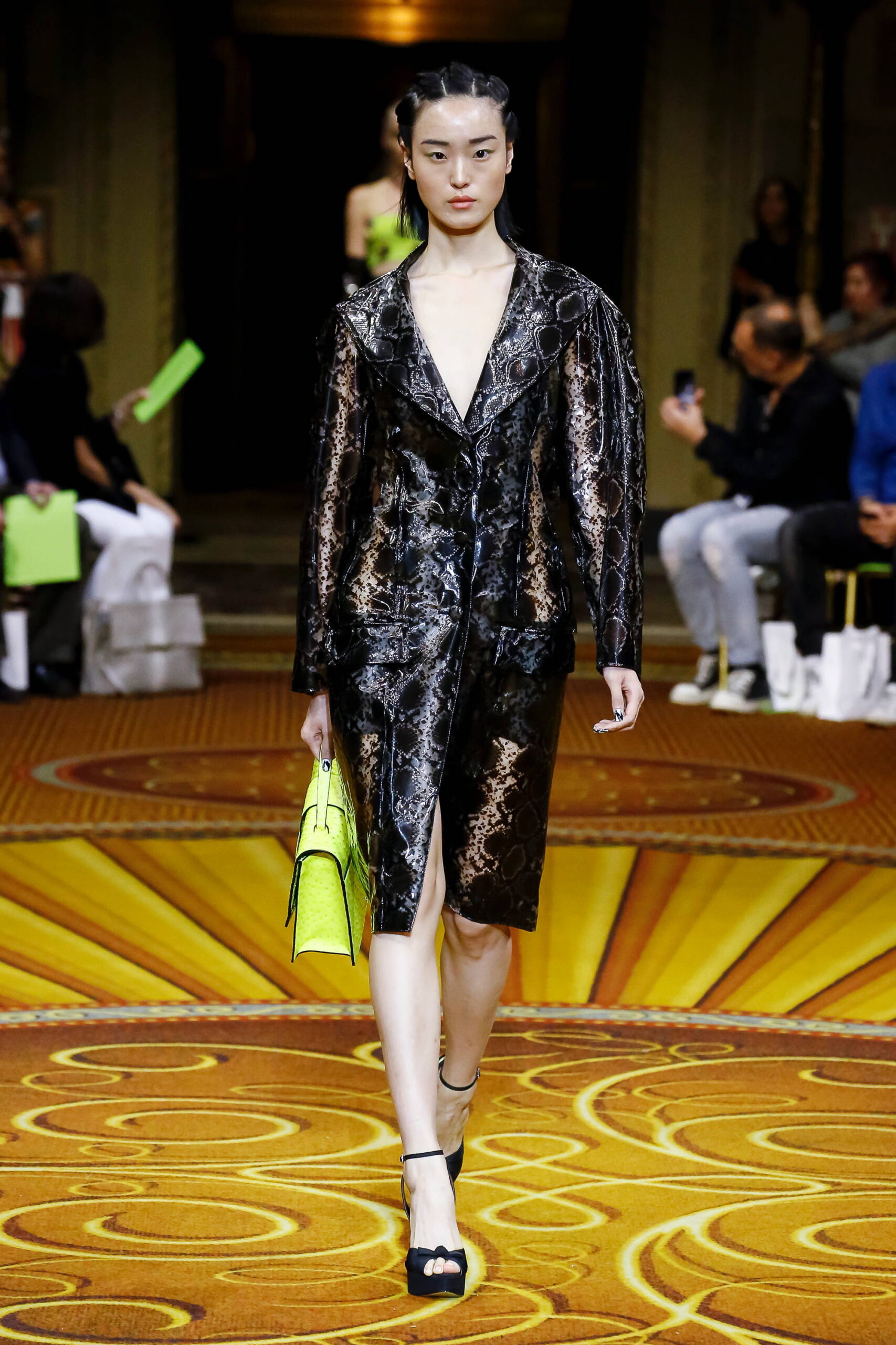 Christian Siriano S/S 19 Look 329