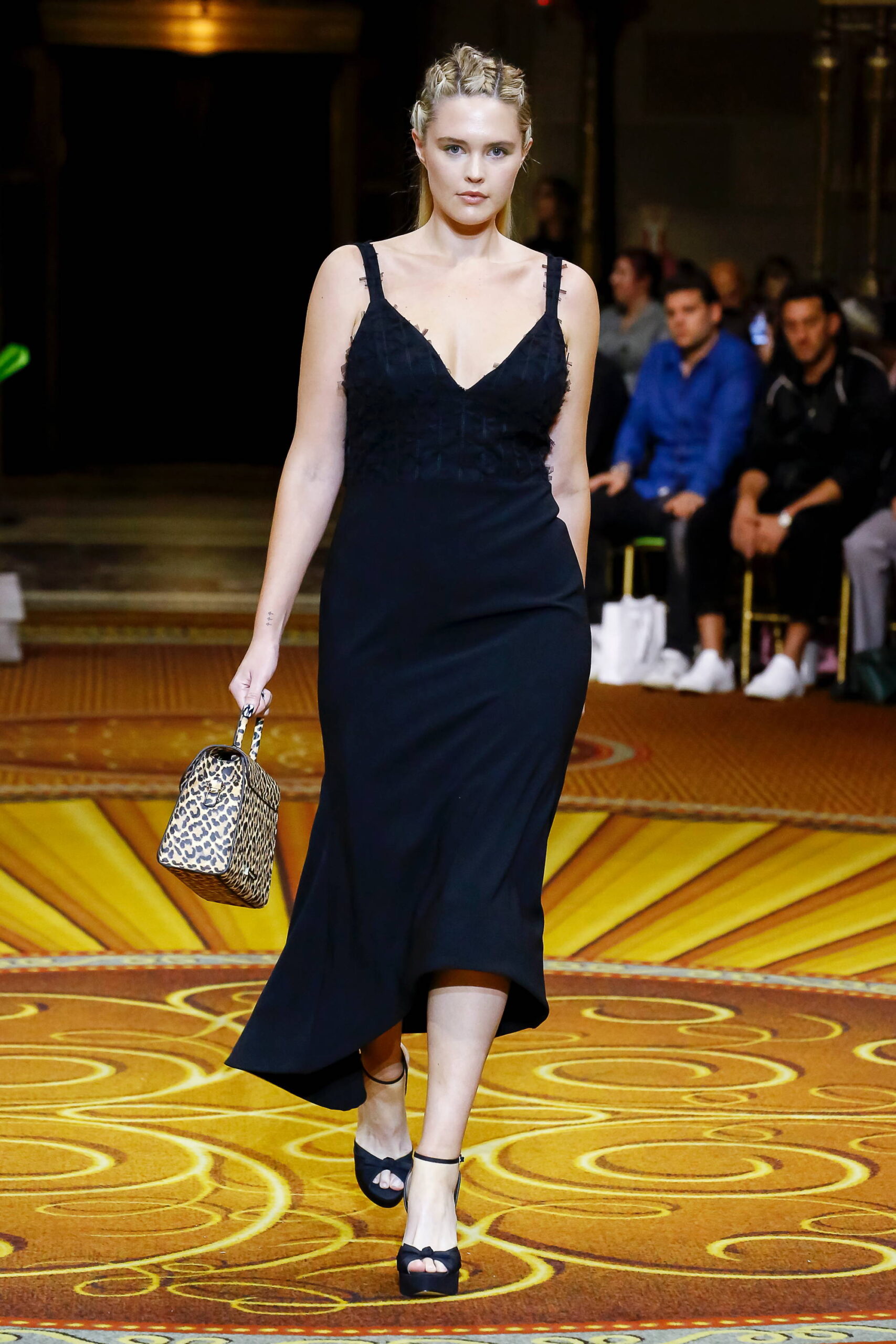 Christian Siriano S/S 19 Look 430