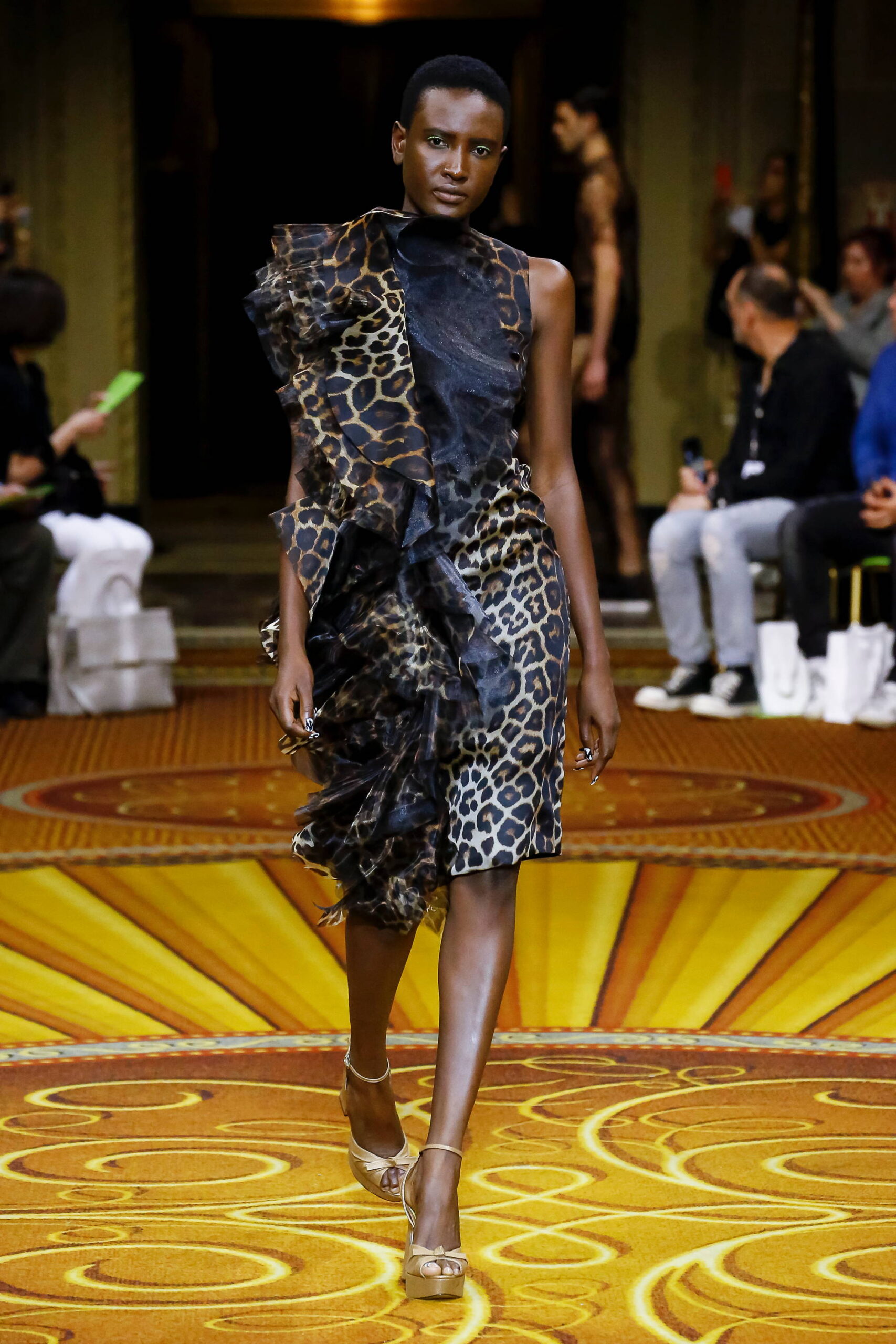 Christian Siriano S/S 19 Look 573