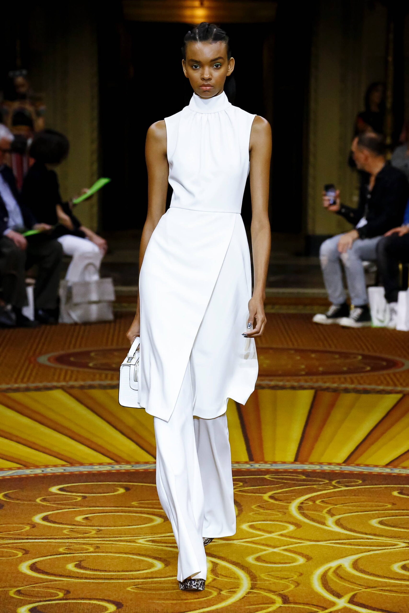 Christian Siriano S/S 19 Look 677
