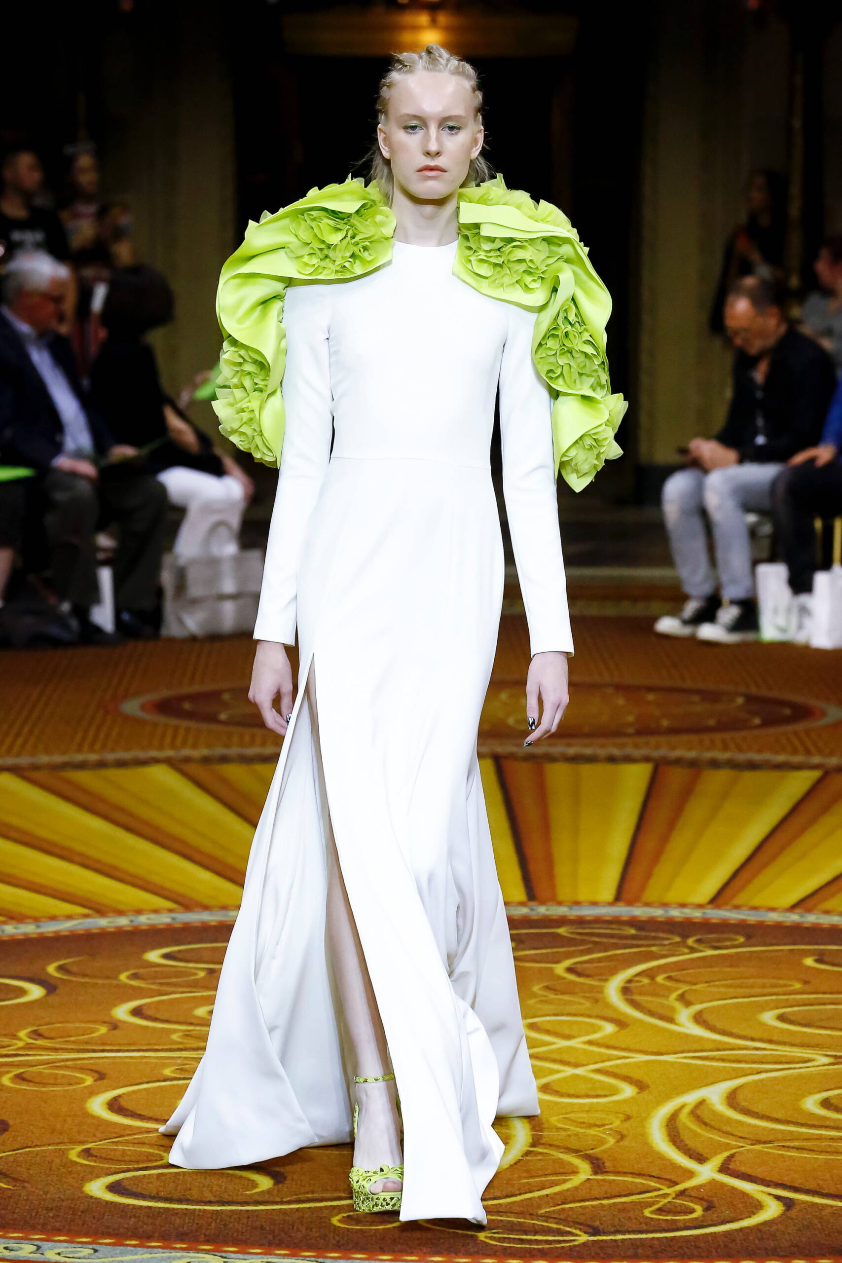 Christian Siriano S/S 19 Look 729