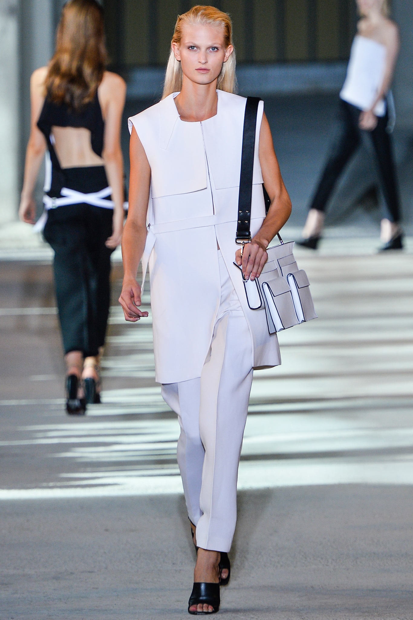 Costume National S/S 14 Look 29