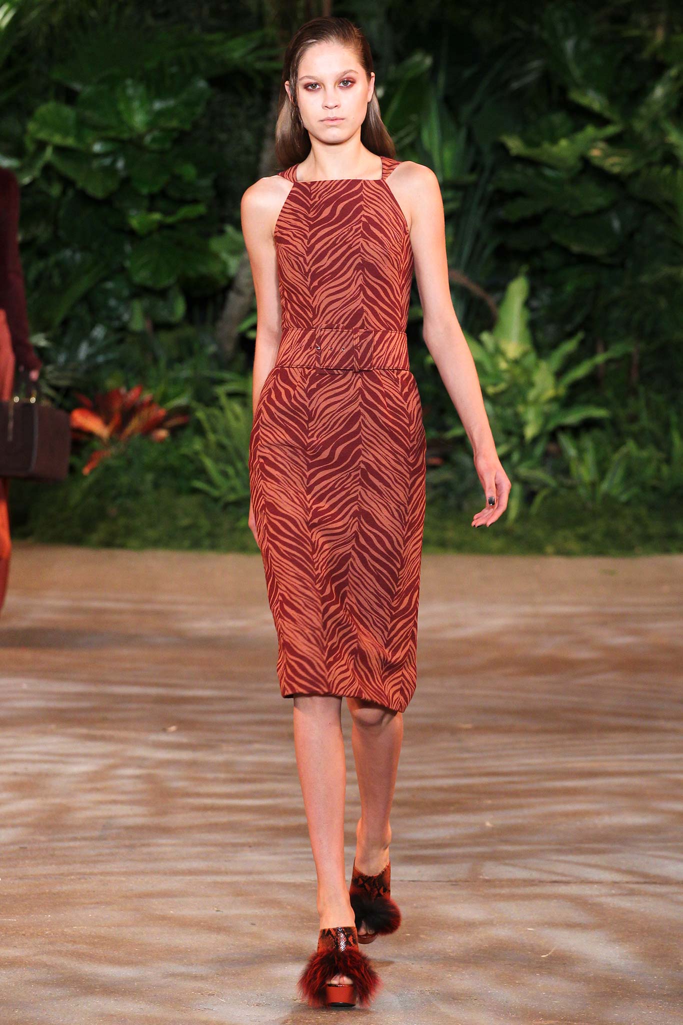 Christian Siriano F/W 15 Look 64