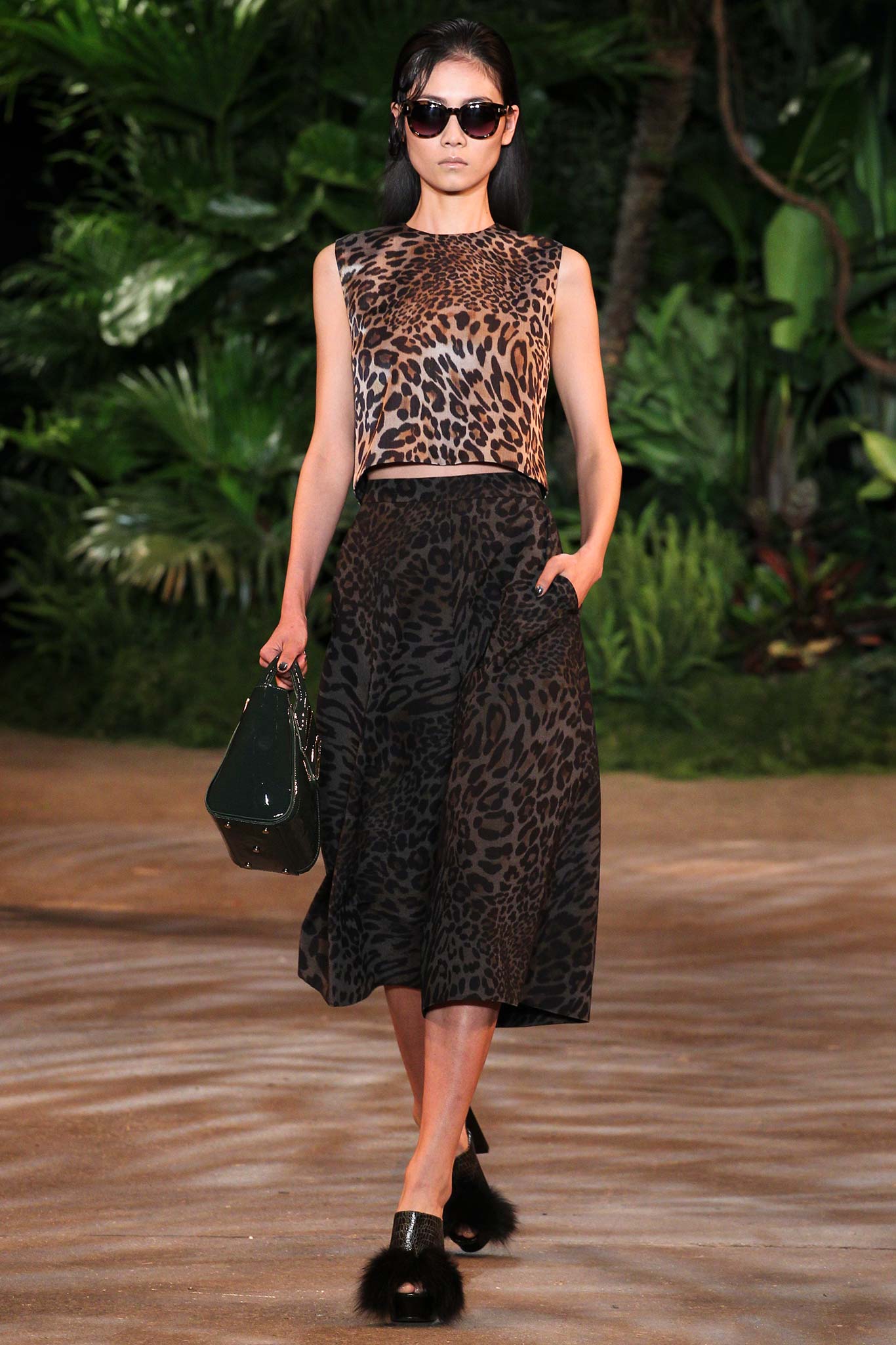 Christian Siriano F/W 15 Look 137
