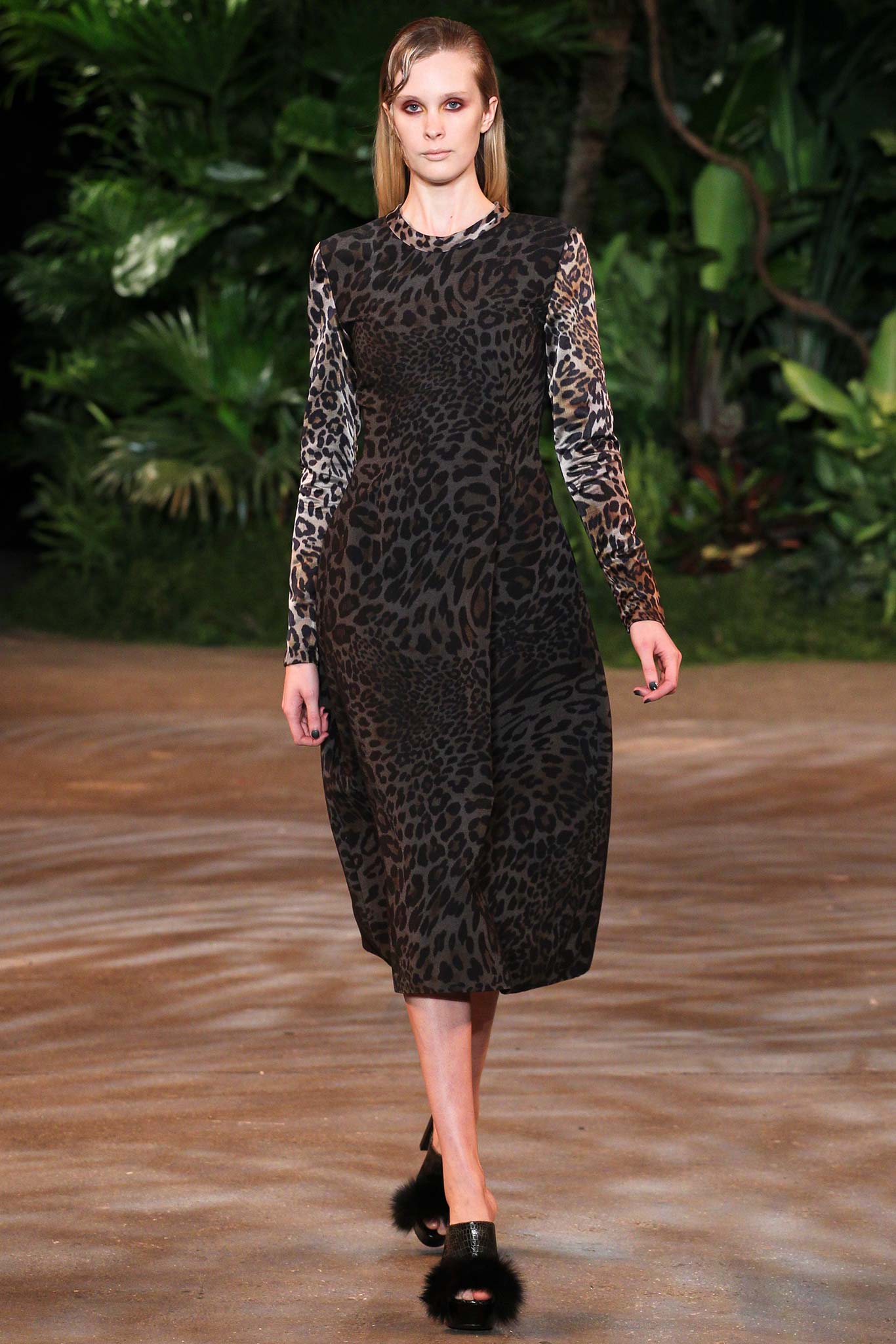 Christian Siriano F/W 15 Look 153