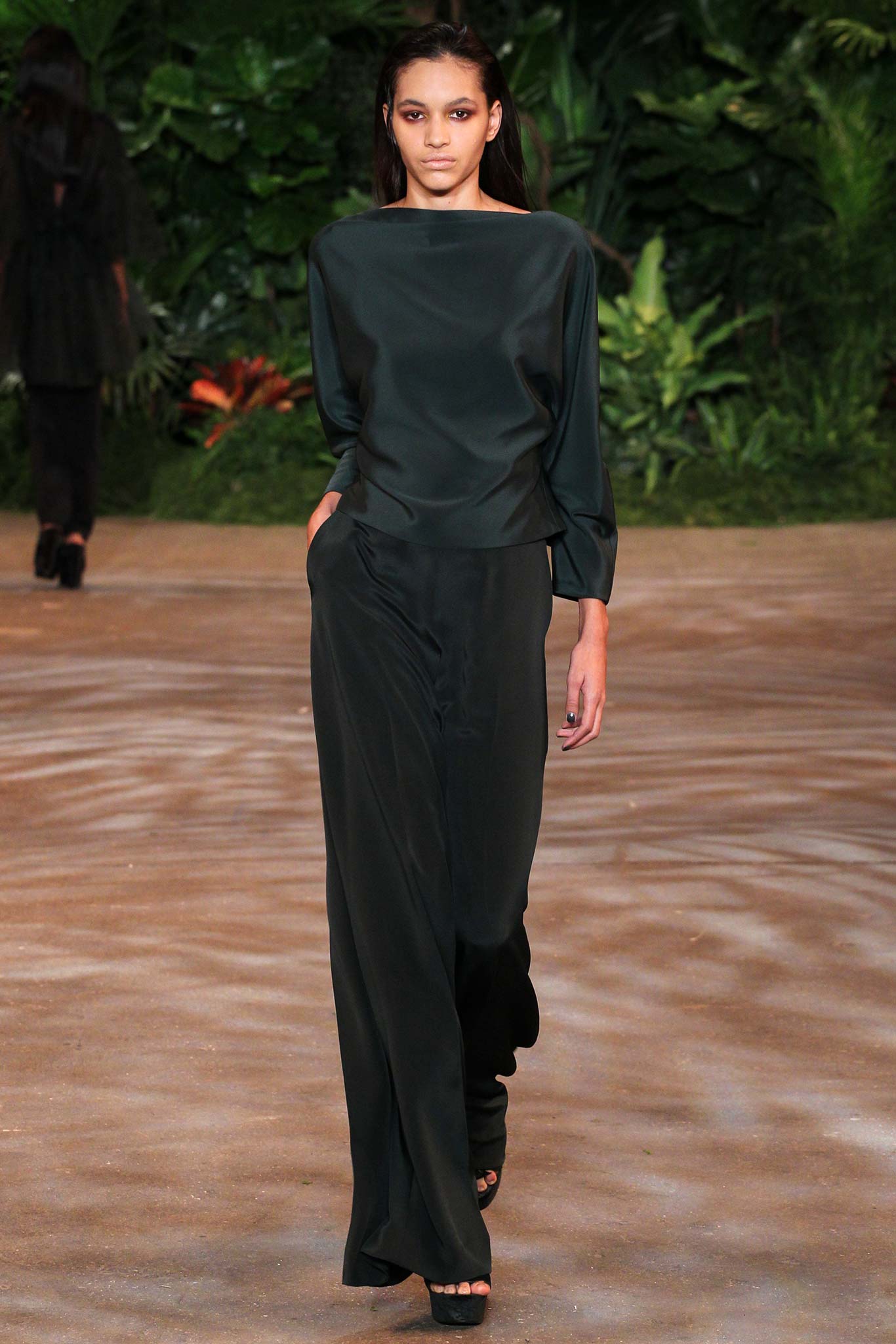 Christian Siriano F/W 15 Look 185