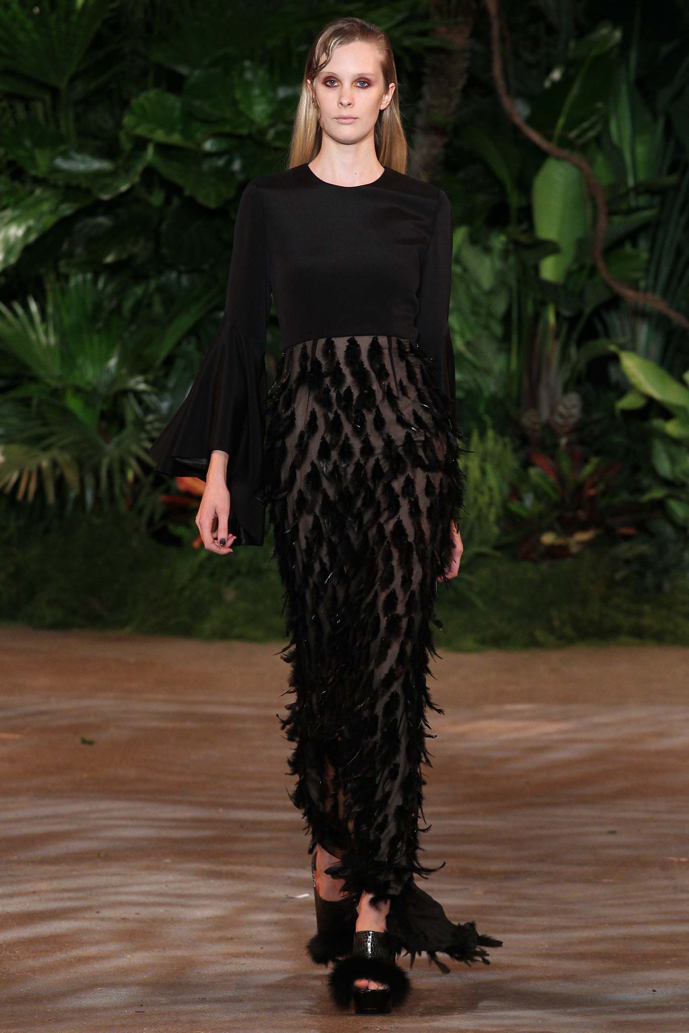 Christian Siriano F/W 15 Look 233