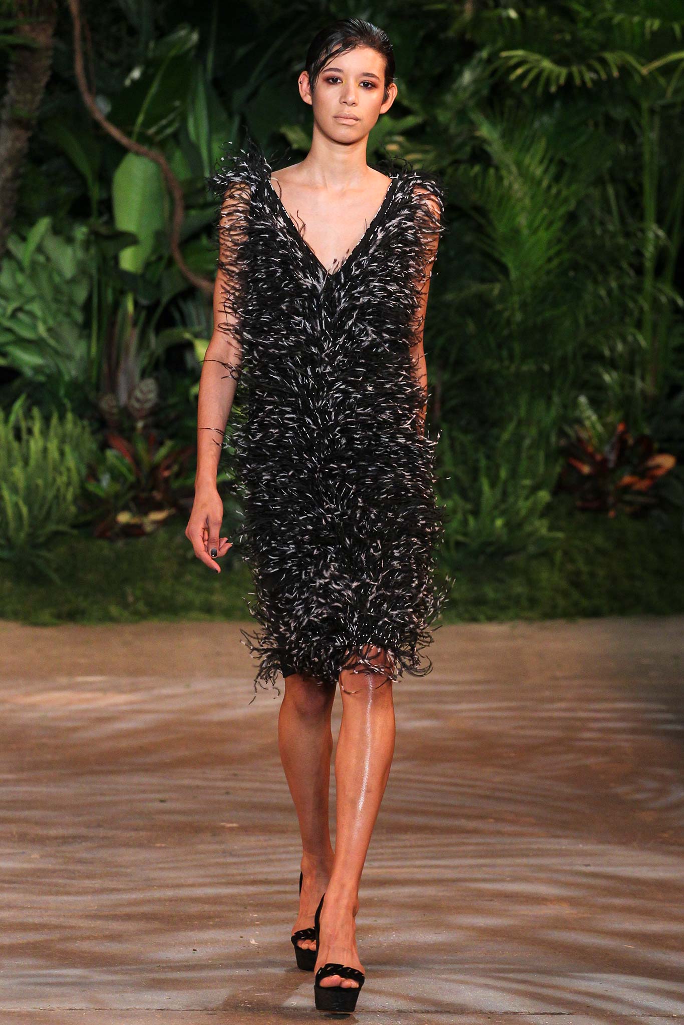 Christian Siriano F/W 15 Look 252