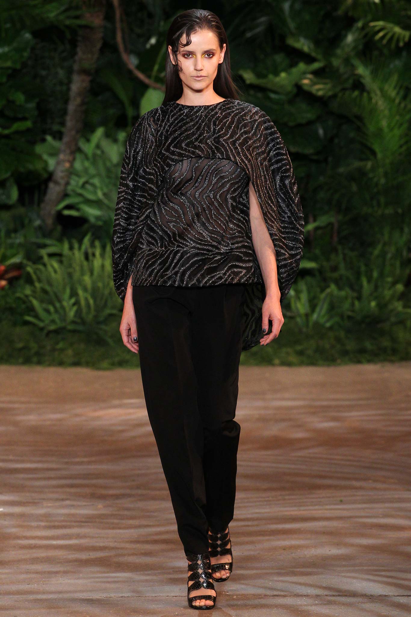 Christian Siriano F/W 15 Look 275